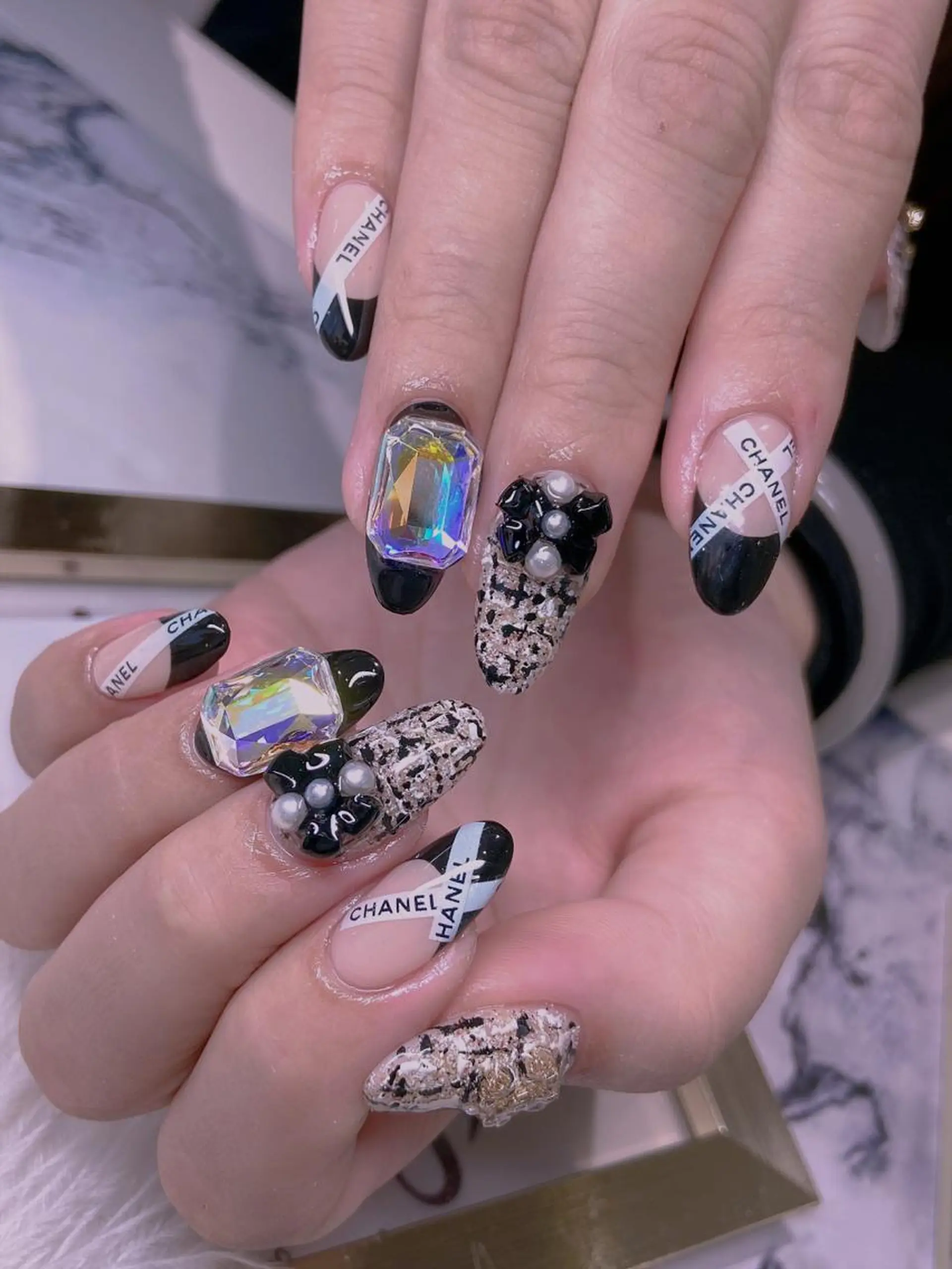 ネイル ストーンネイル ハンドネイル 長さだし専門店 M2 rikaのネイルデザイン