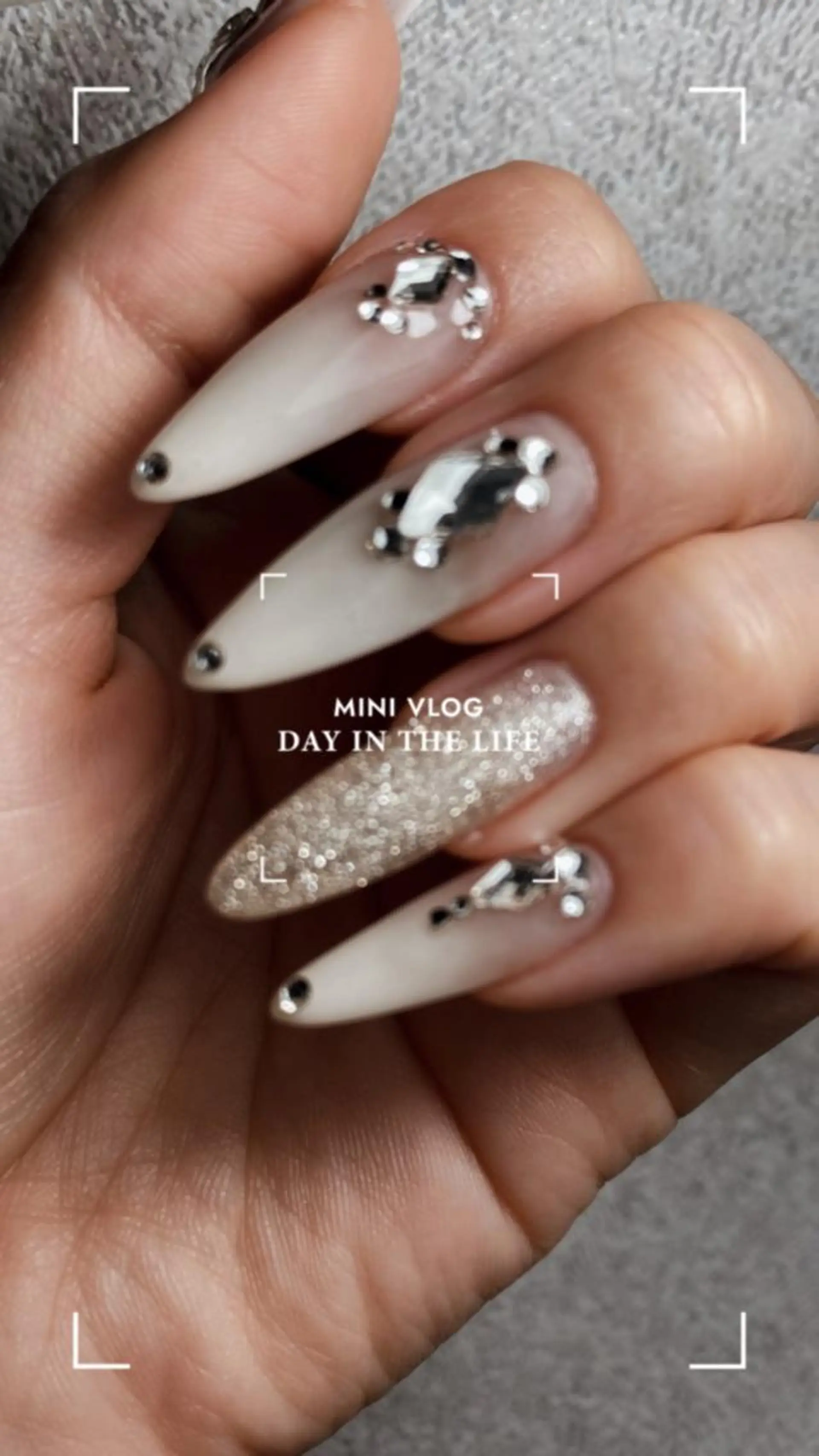 ネイル R nailのネイルデザイン