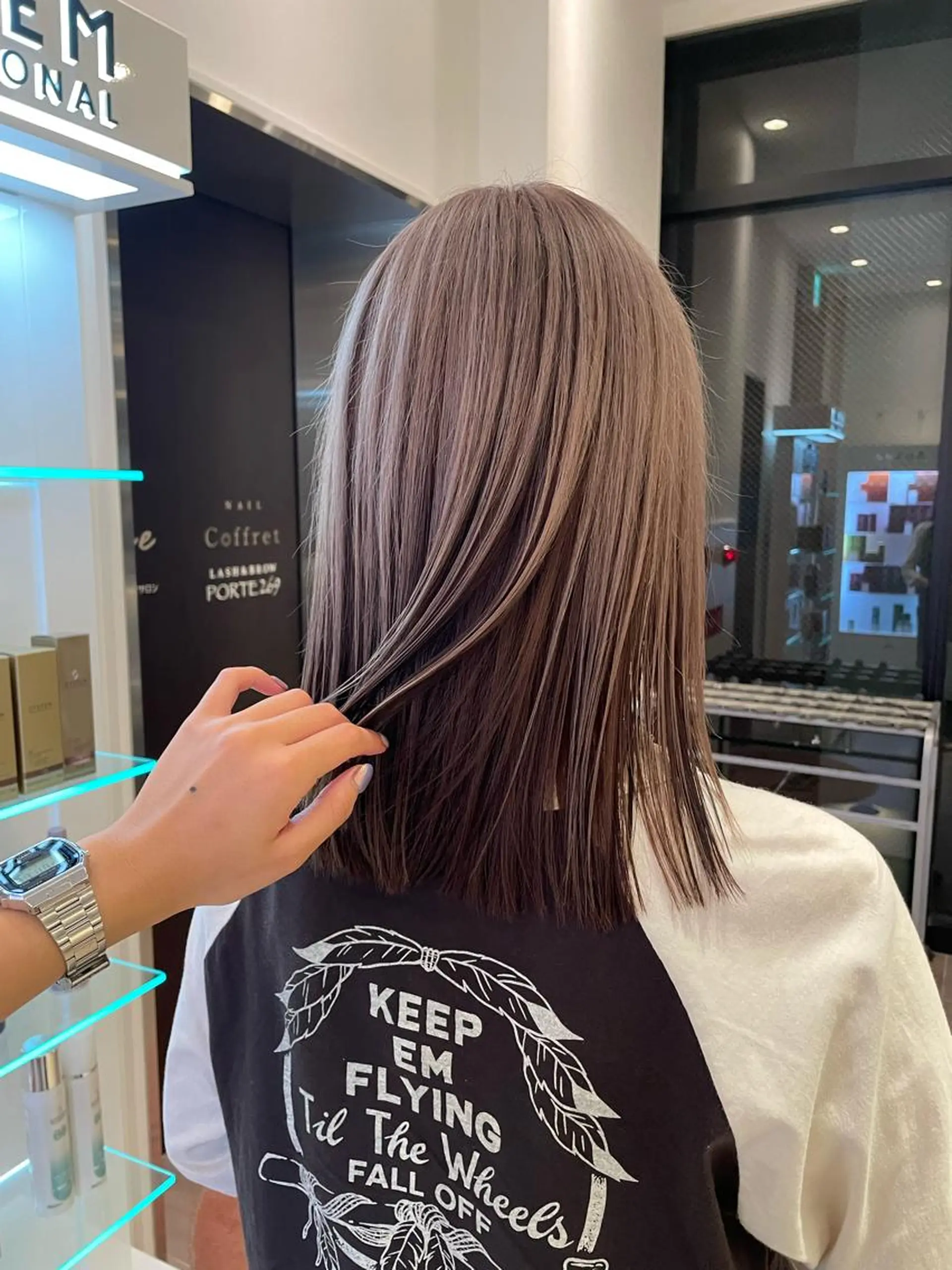 カラー ブリーチ 🫧ミルクティーベー ジュ🫧門脇ゆう🎀のヘアスタイル