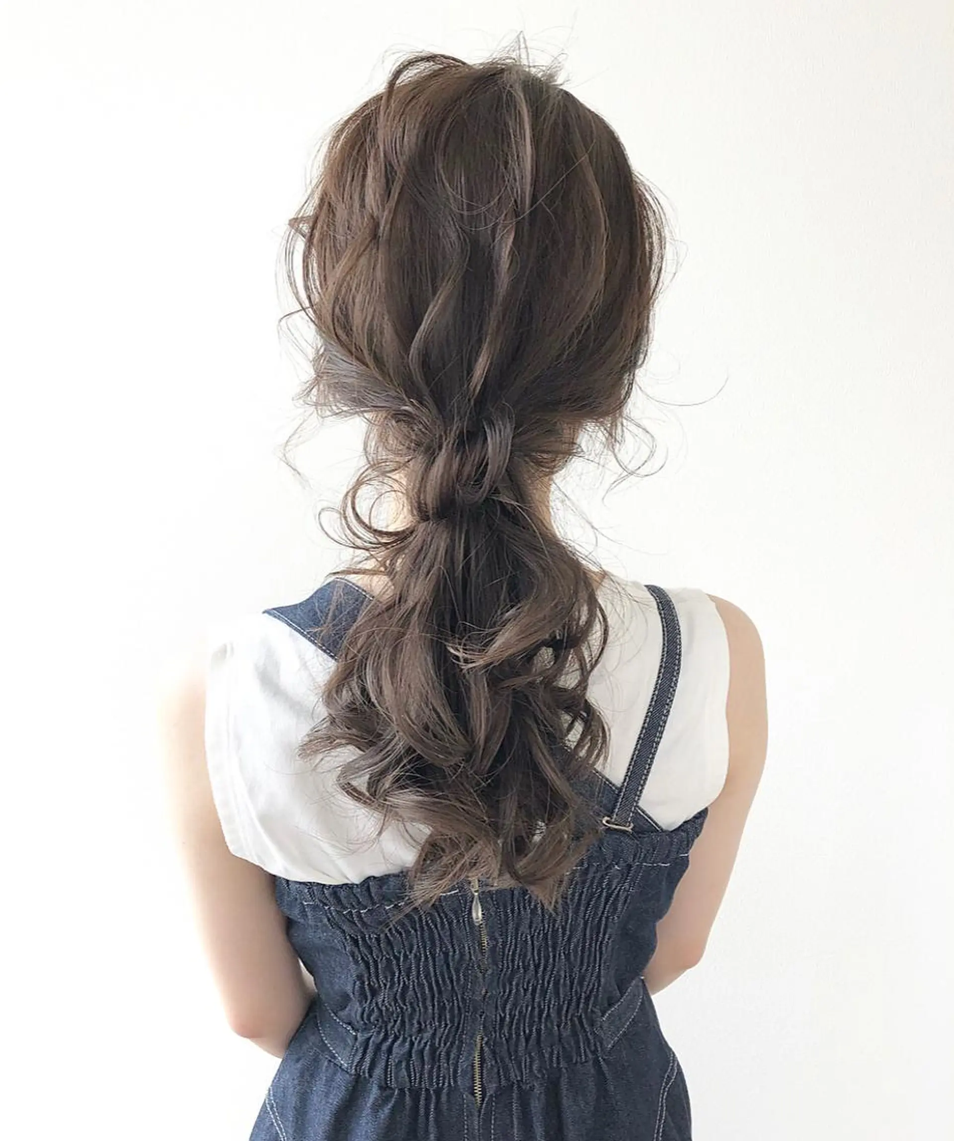ロング カラー ヘアアレンジ autre所属・大久保 ひでなりのヘアスタイル
