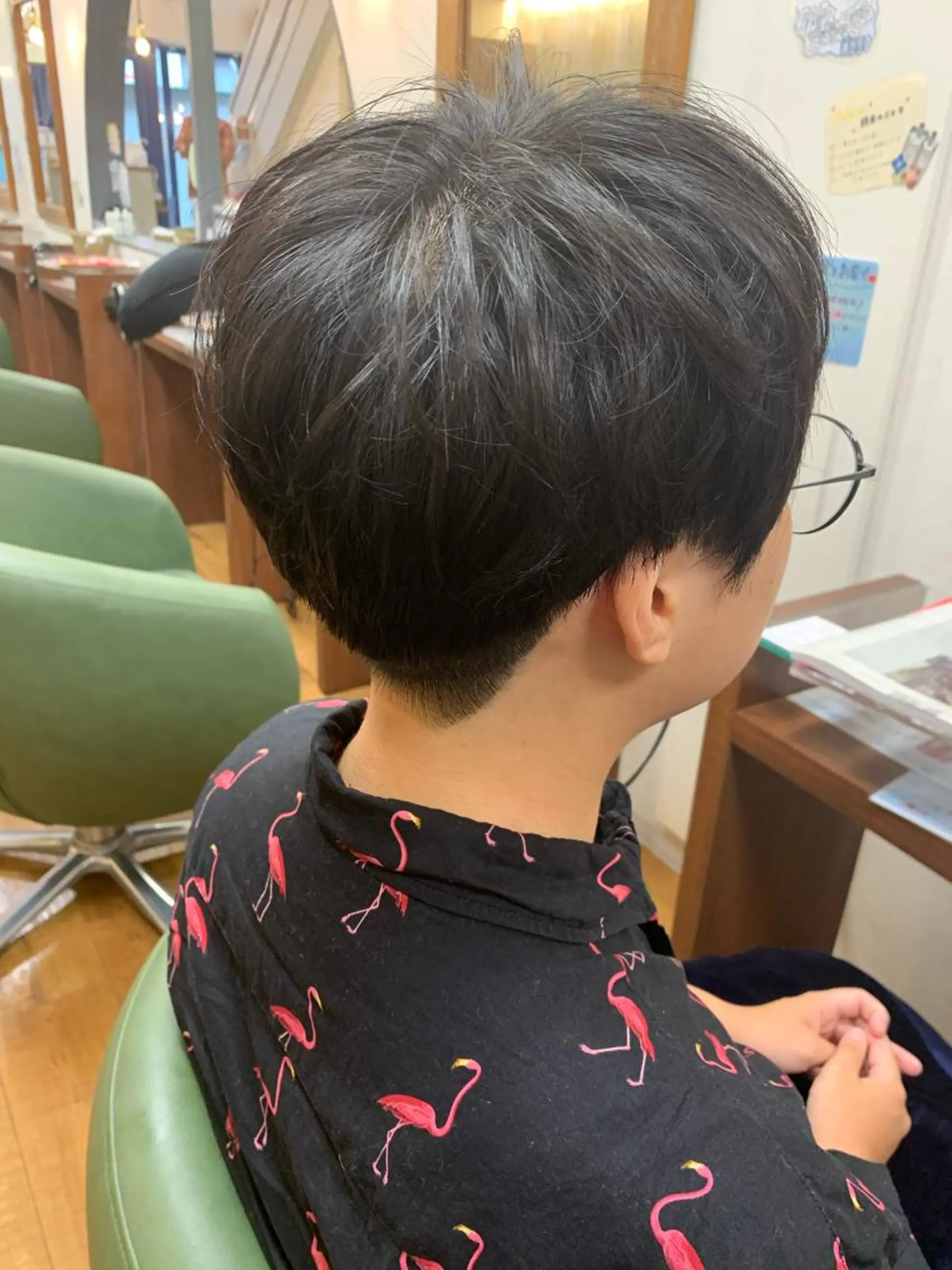 ショート カラー march merryのヘアスタイル