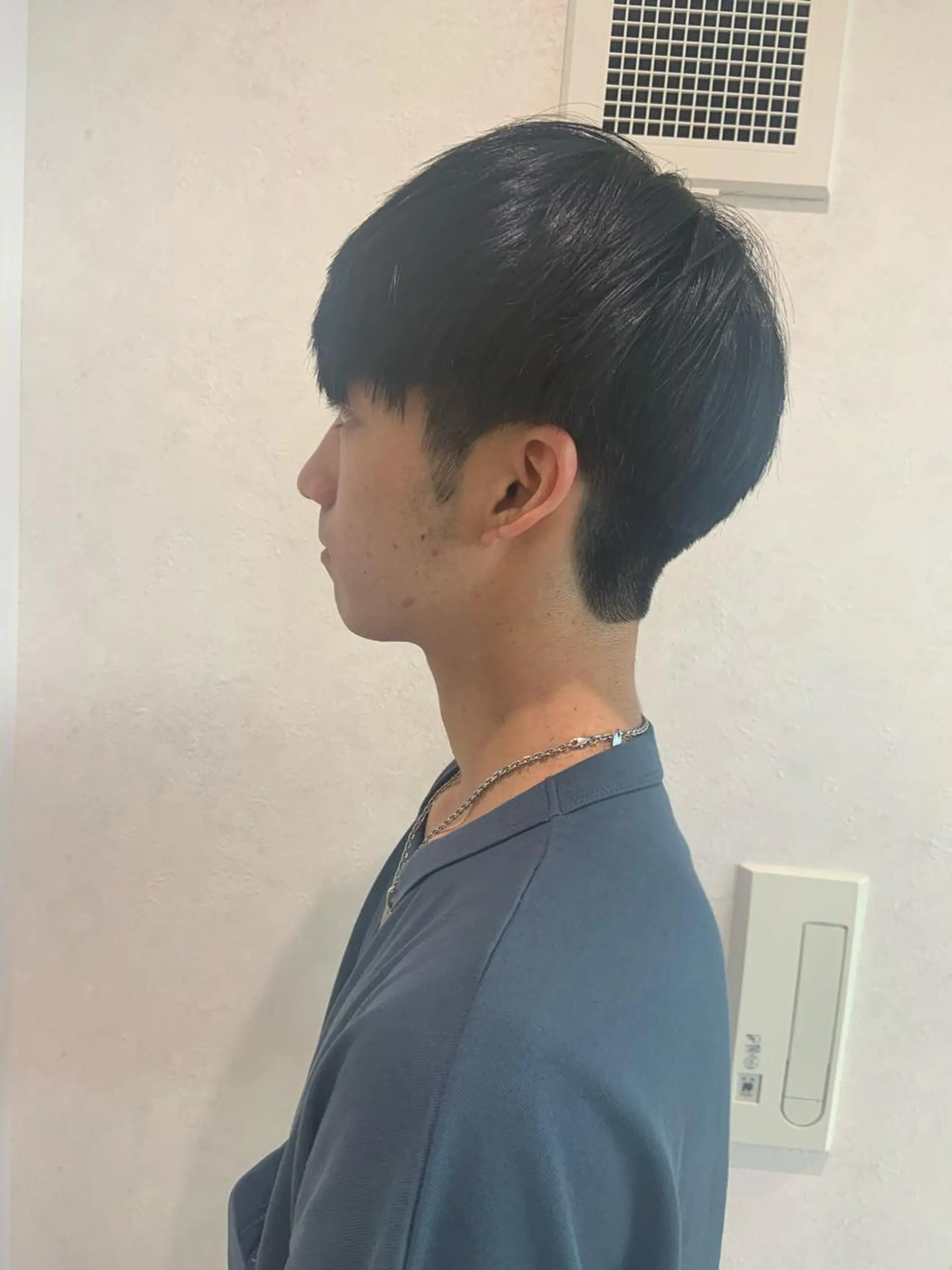 ショート カラー メンズ マッシュ ハイトーンカラー🤍 山下 優華のヘアスタイル