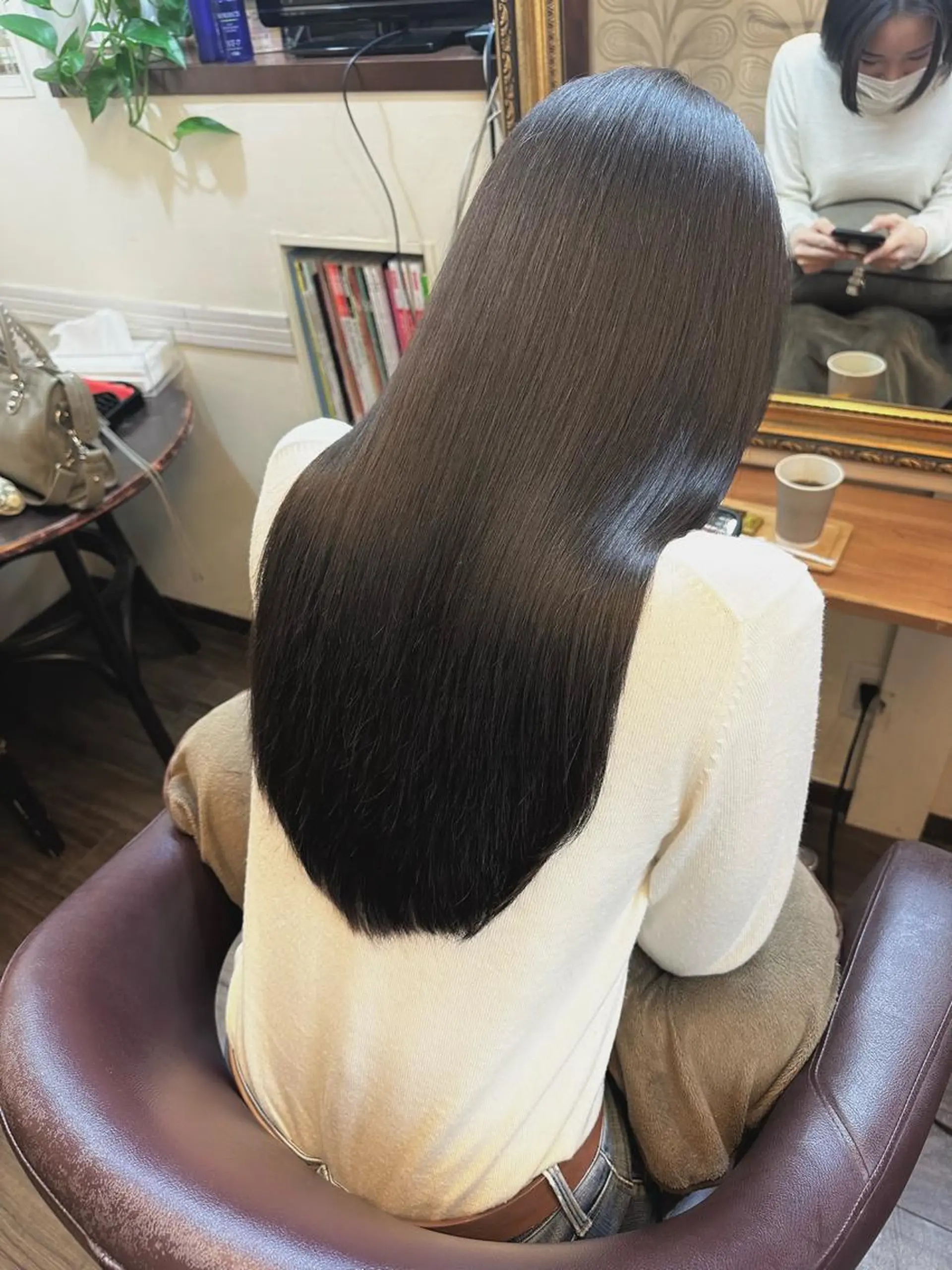 ロング カラー メンズ ヘアカラー トリートメント 🌱ケミカル美容師 未来を綺麗に🌱優吾のヘアスタイル