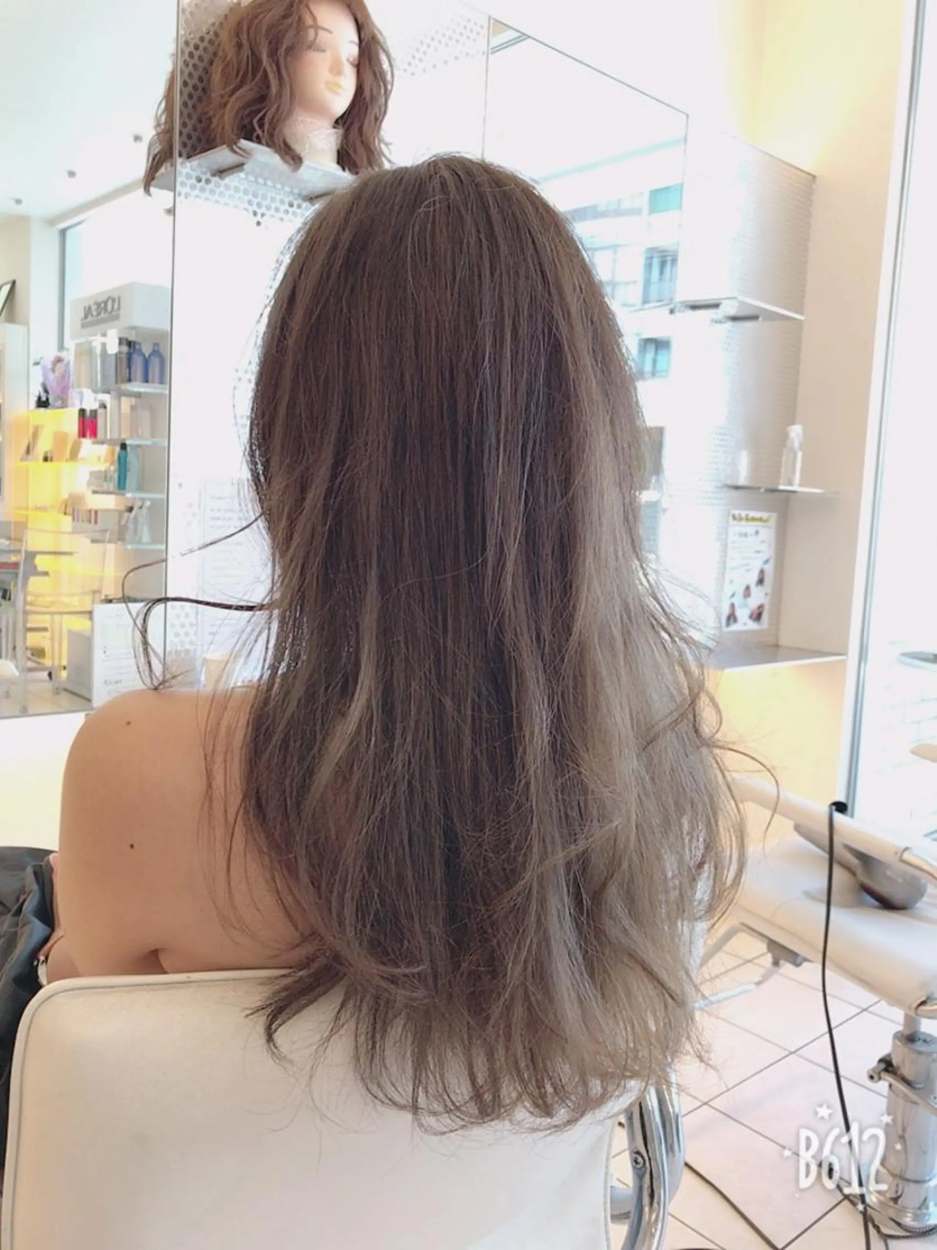 ロング カラー グラデーションカラー 相武台ショート特化 💐川崎希💐のヘアスタイル