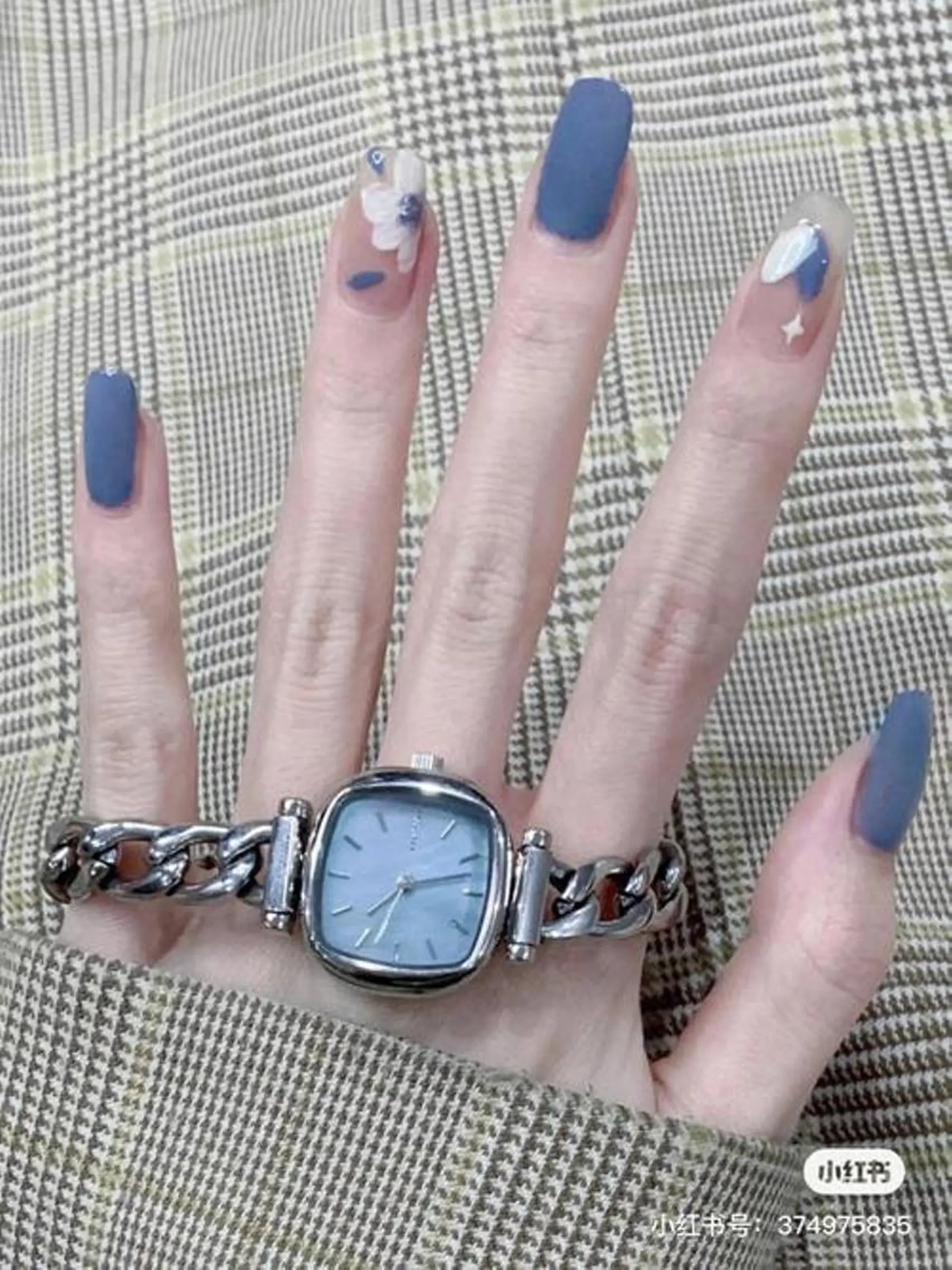 ショート 鈴木 ミサキのネイルデザイン