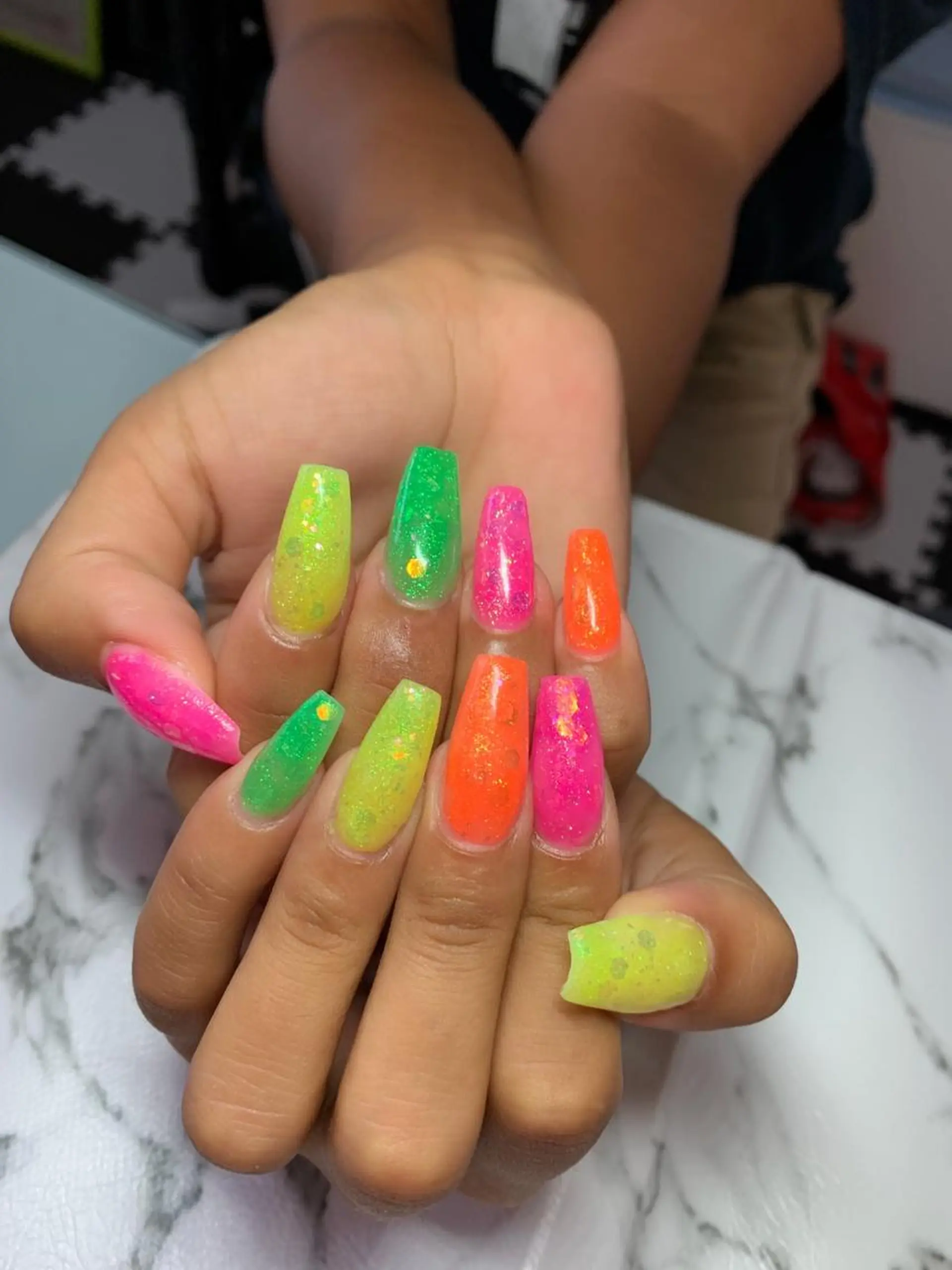 ネイル アニマル柄 アートネイル ラメ(グリッター) ニュアンスネイル スカルプネイル ハンドネイル x.1.0.nail ♡Cのネイルデザイン