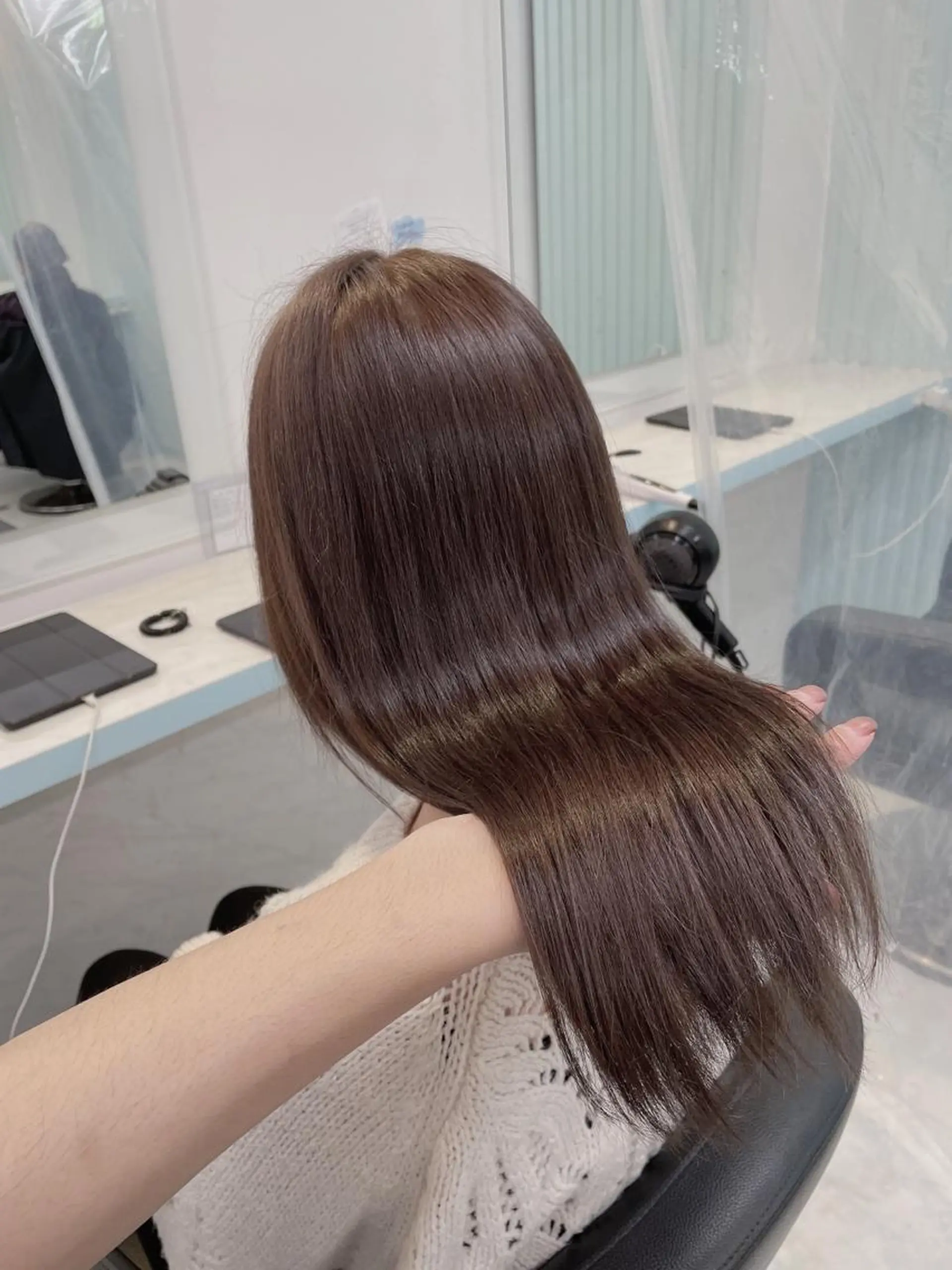 ミディアム サロウィン新宿三丁目East所属・💕冬モテ×上品色気 モテヘア💕山田航介のヘアスタイル