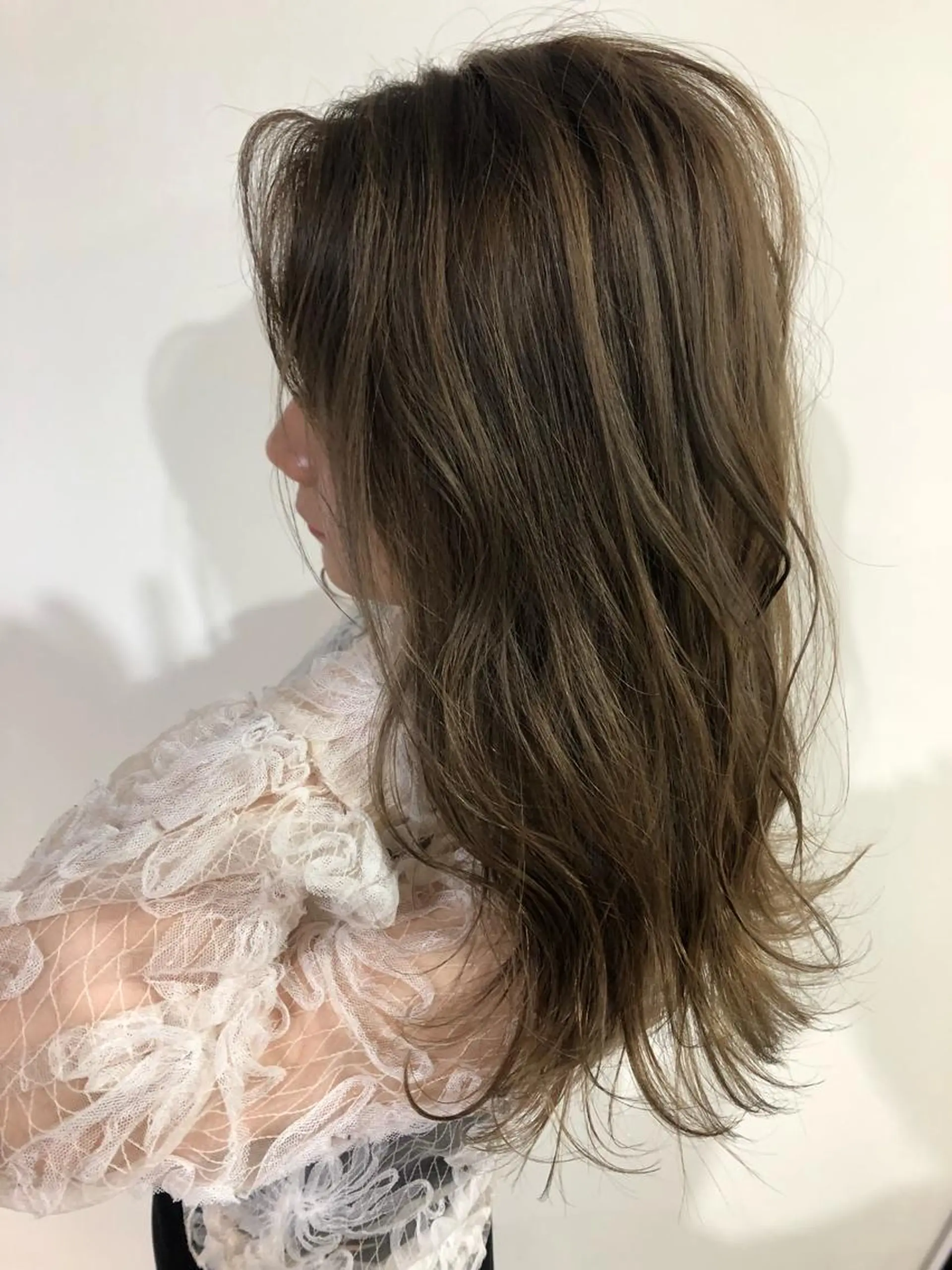 セミロング セミロングパーマ ハイライト トリートメント カット ヘアカラー トリートメント reverie【レヴリー】所属・夜23時まで予約🉑 reverieあきらのヘアスタイル