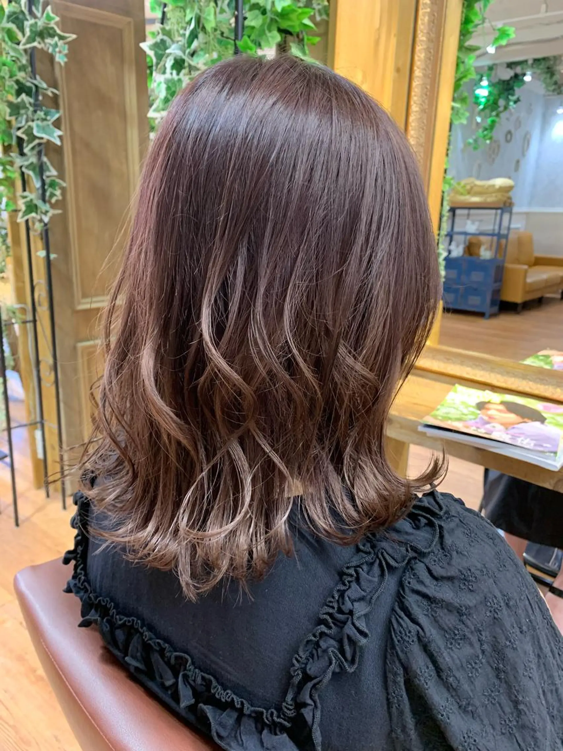 ミディアム カラー 亀田 泰生のヘアスタイル