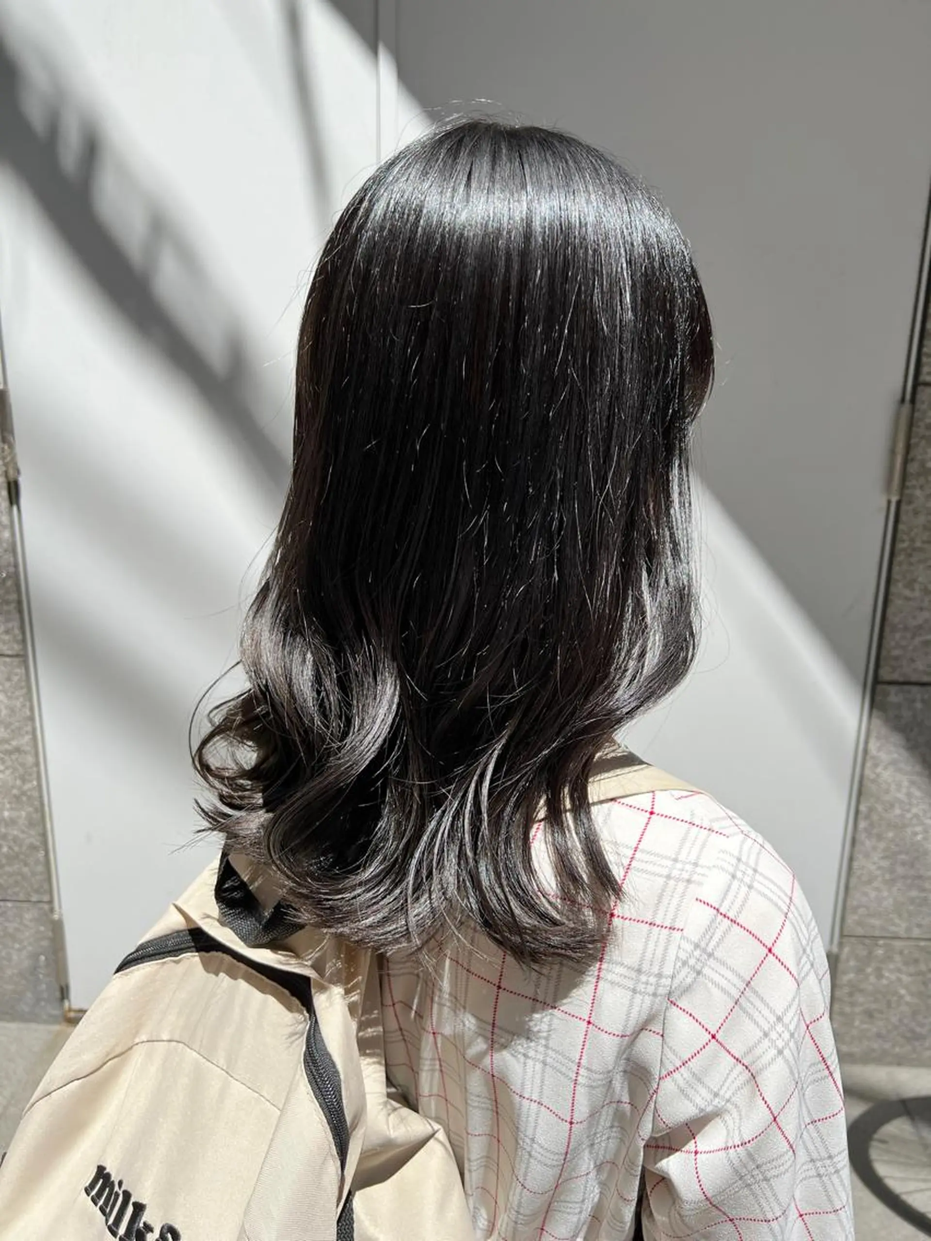 ロング カラー 透明感カラー ノイシキ サキのヘアスタイル