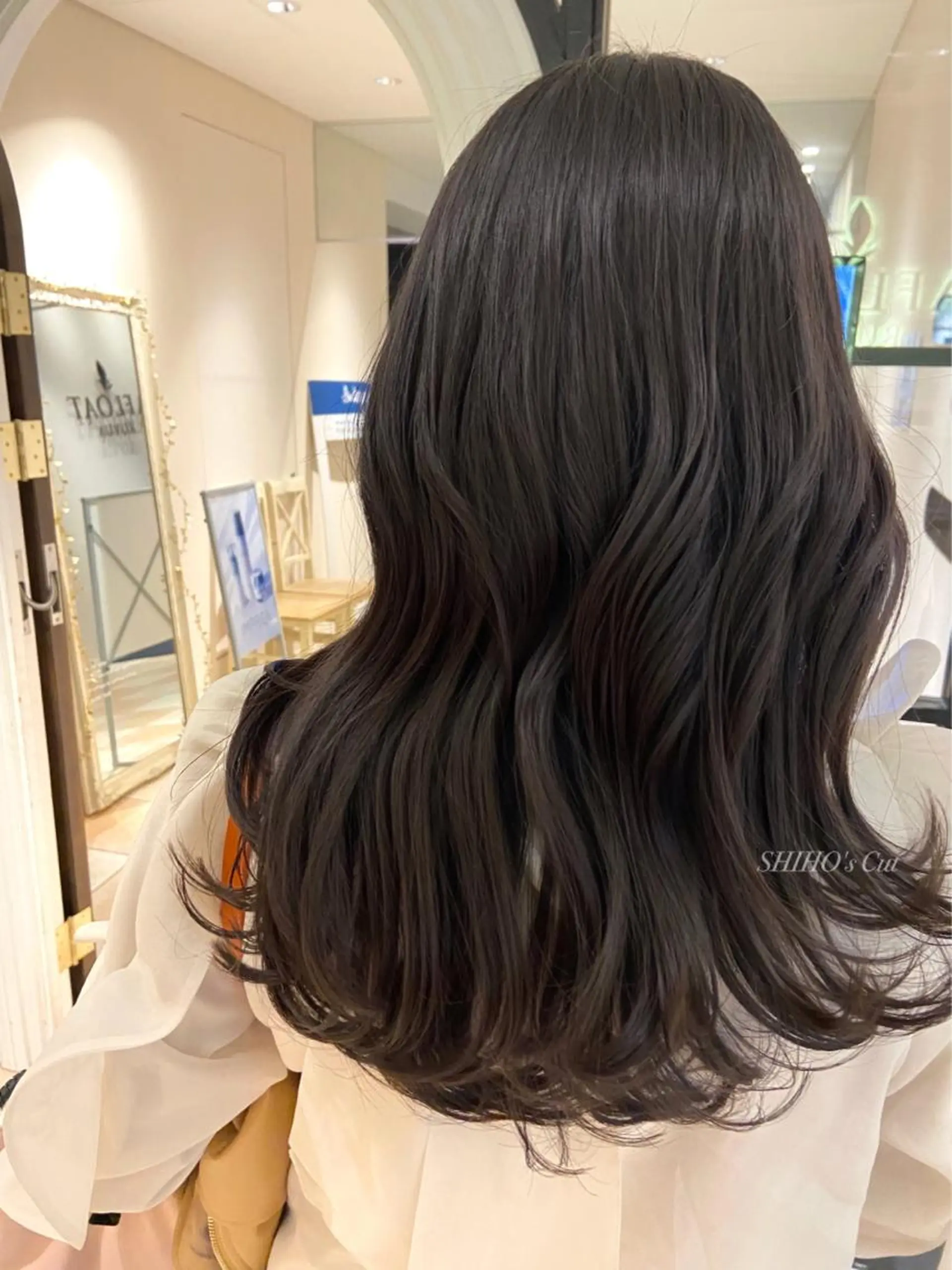 ミディアム カラー パーマ ヘアアレンジ ベージュカラー ブリーチ 透明感カラー イルミナカラー インナーカラー Surpass所属・🌈小顔似合わせ SHIHO🌈のヘアスタイル