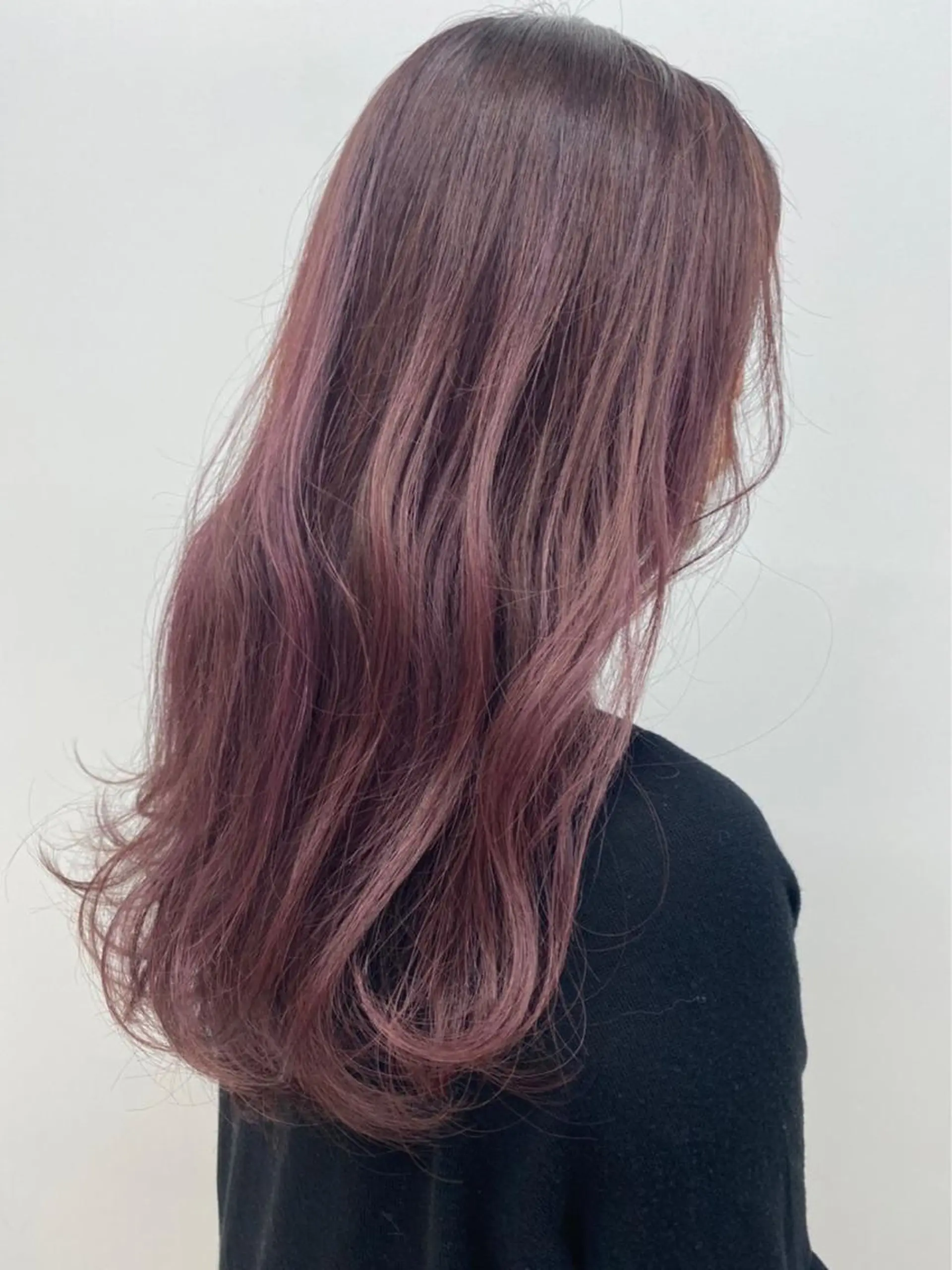 ロング lar 立川南口所属・砂岡 里奈のヘアスタイル