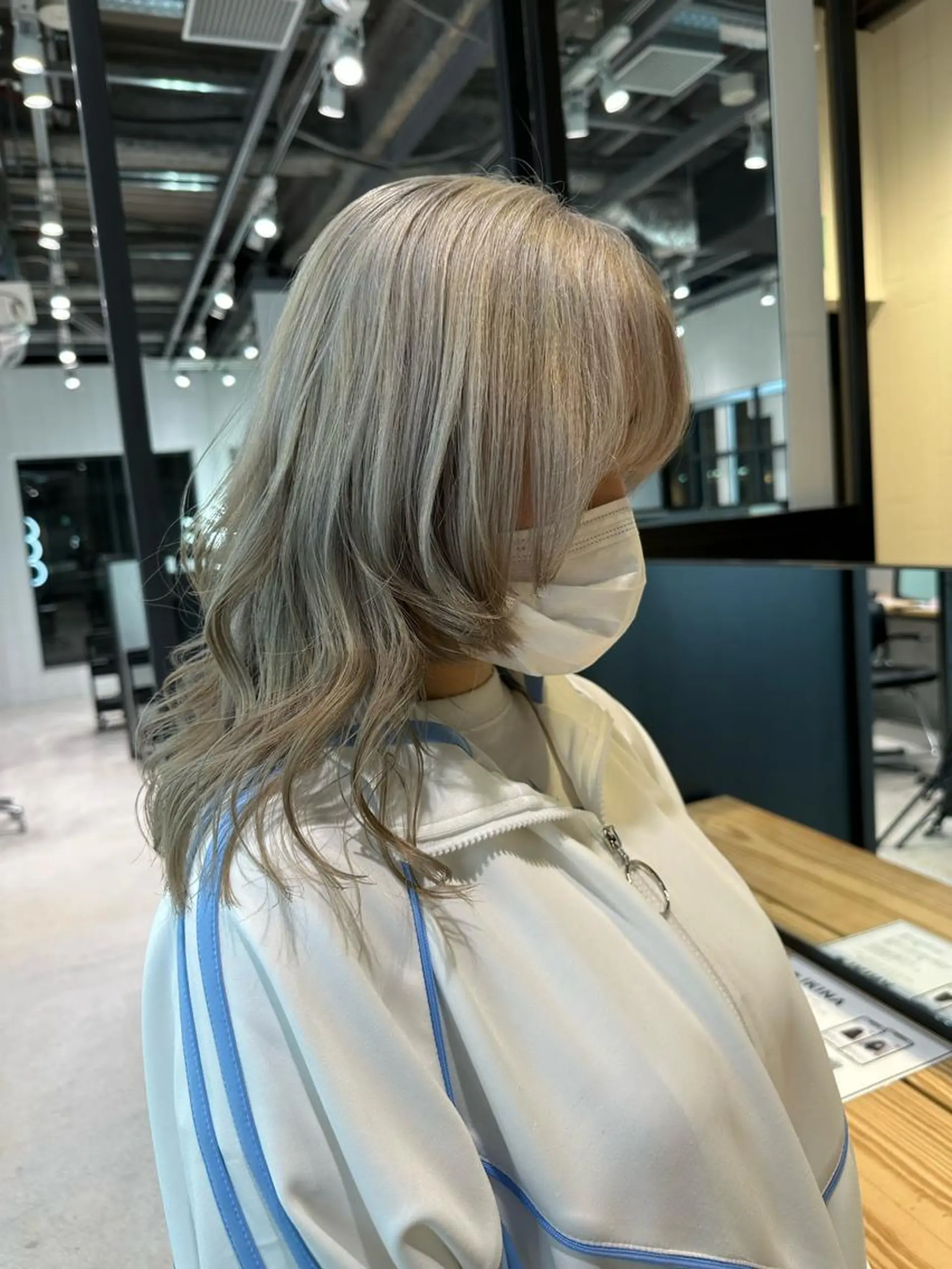 ロング ハイトーン/ショート /akane🐰♥️のヘアスタイル