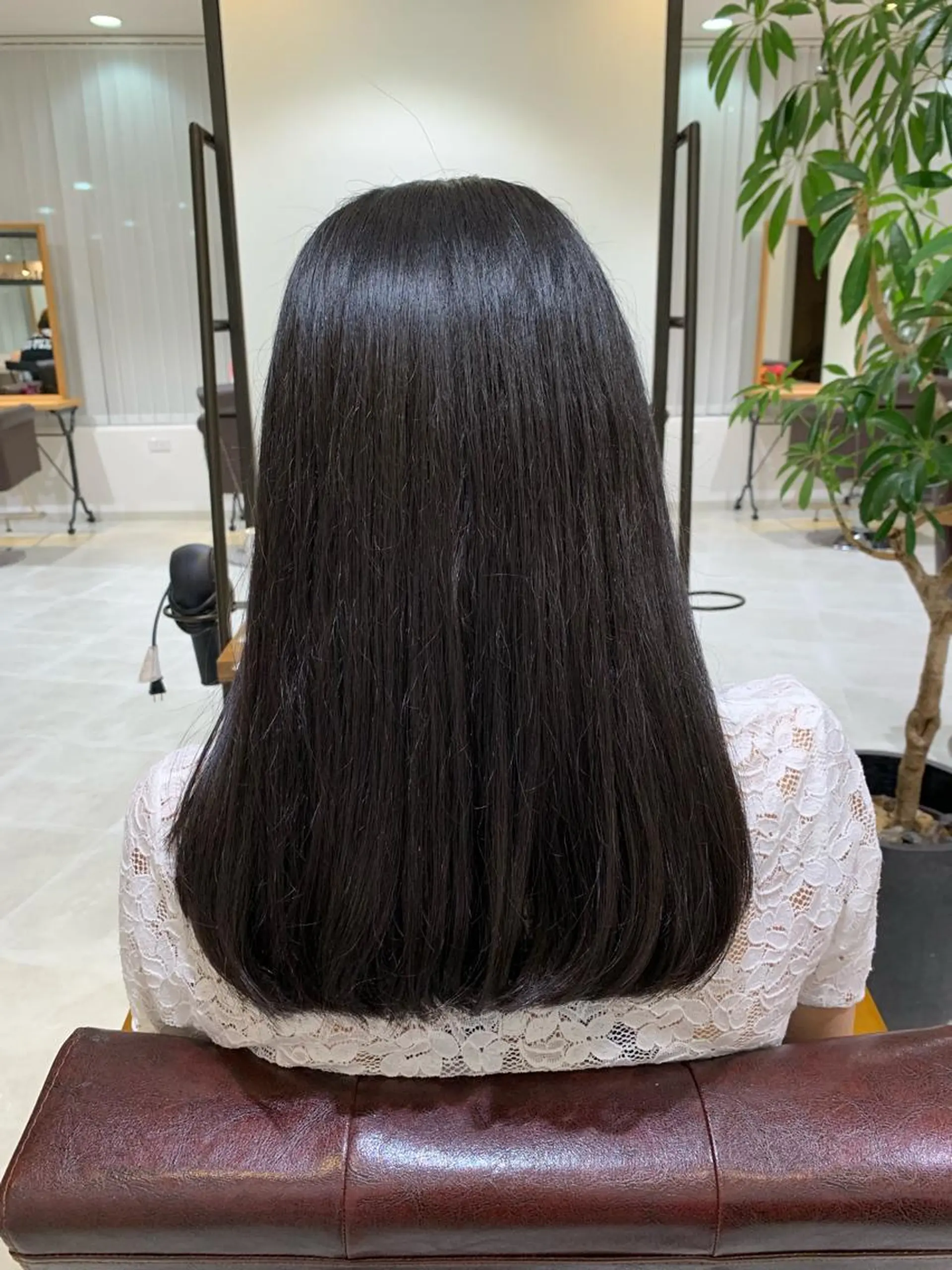 ミディアム cher. 新井瑞希のヘアスタイル