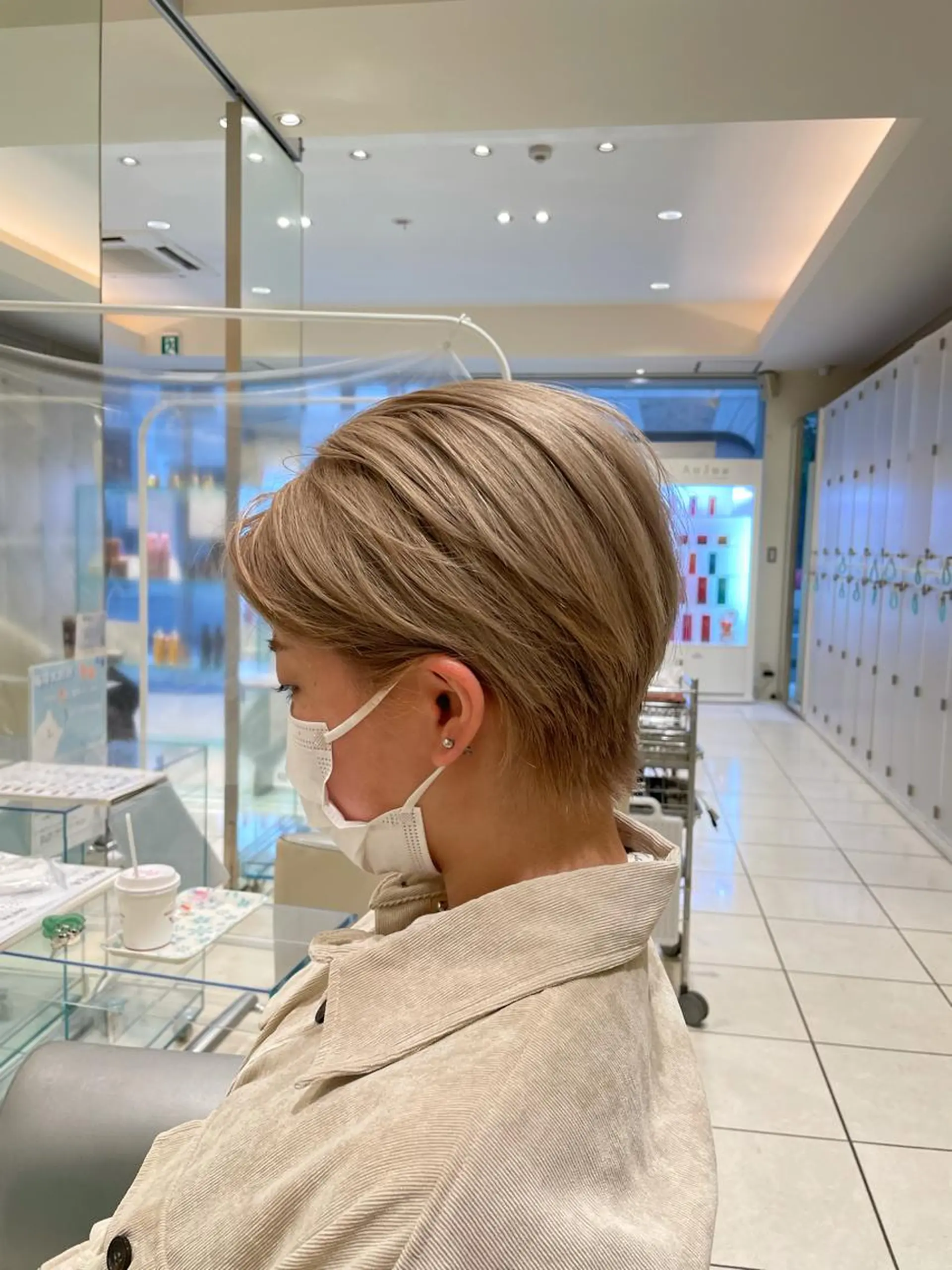 ショート MODEks eau 佐藤優志のヘアスタイル