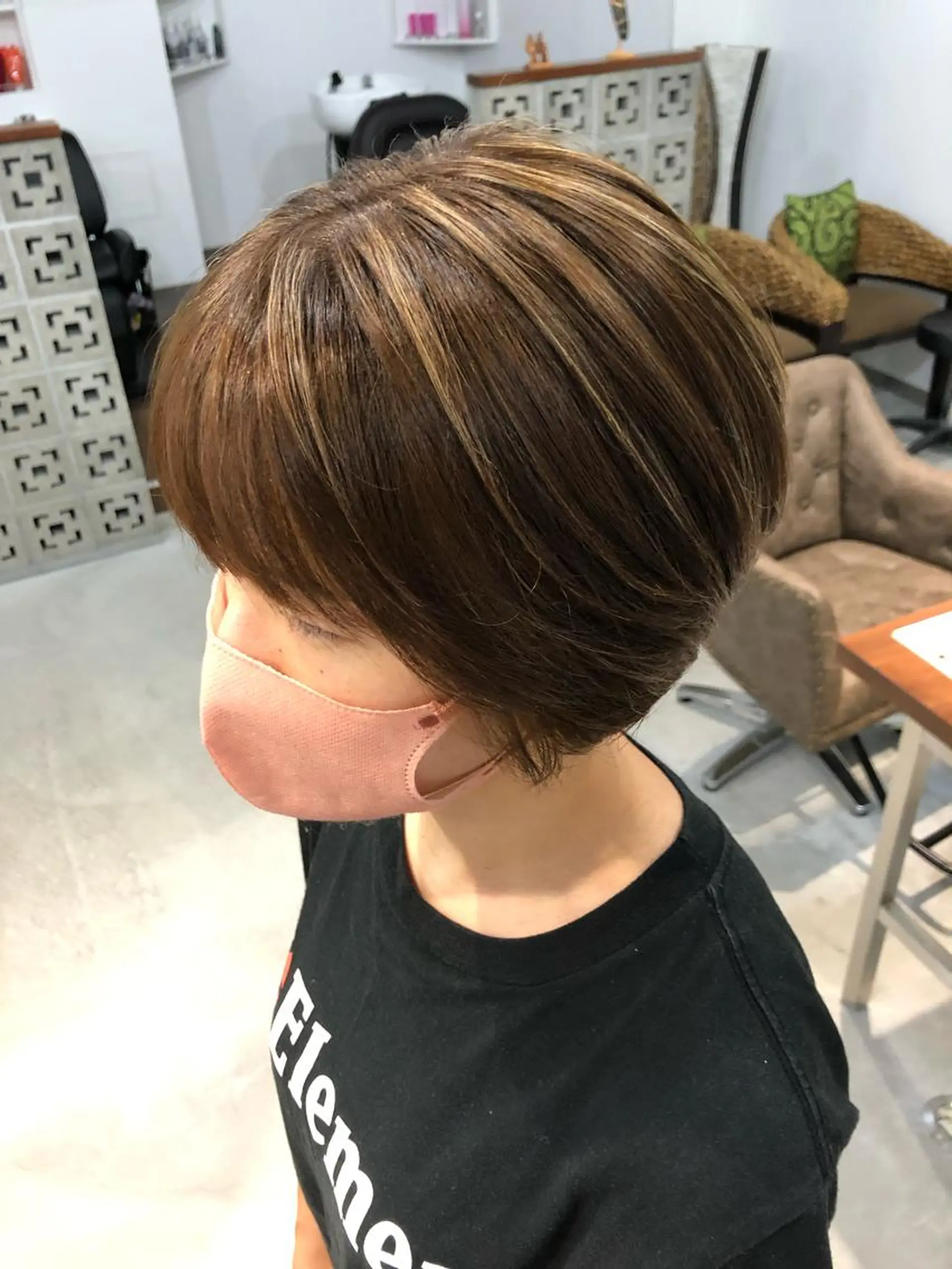 カラー ハイライトカラー カイリ /レイヤーカットのヘアスタイル