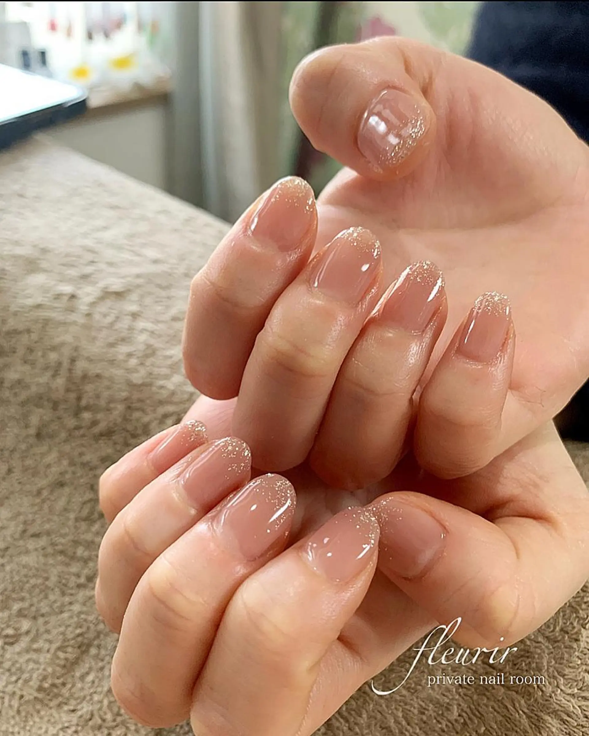 ネイル ラメ(グリッター) オフィスネイル シルバー フルリール 【プライベートサロンのネイルデザイン