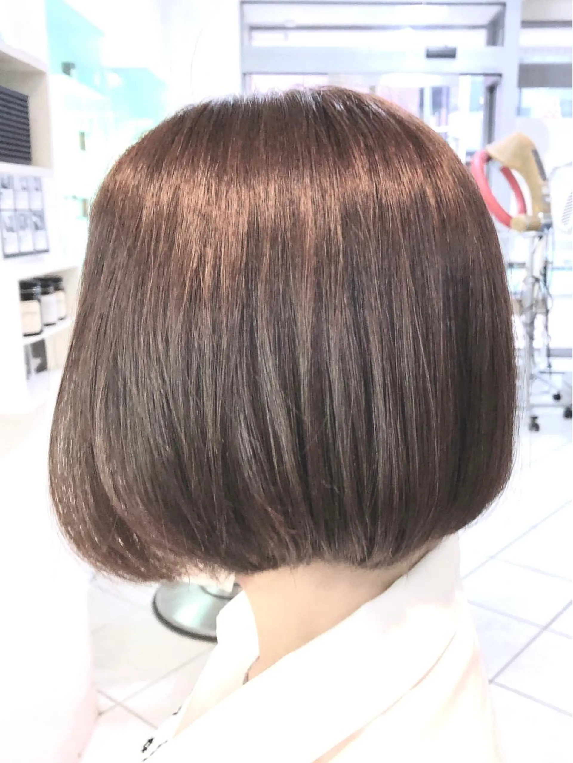 ショート カラー カット ヘアカラー トリートメント 保住 亮太のヘアスタイル