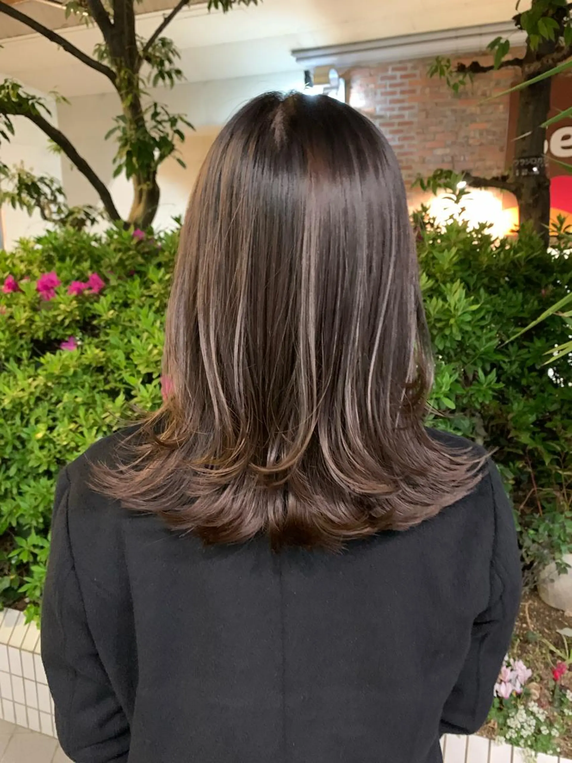 セミロング レイヤーカット yukie🌷 /暖色🍒梅田サロンのヘアスタイル