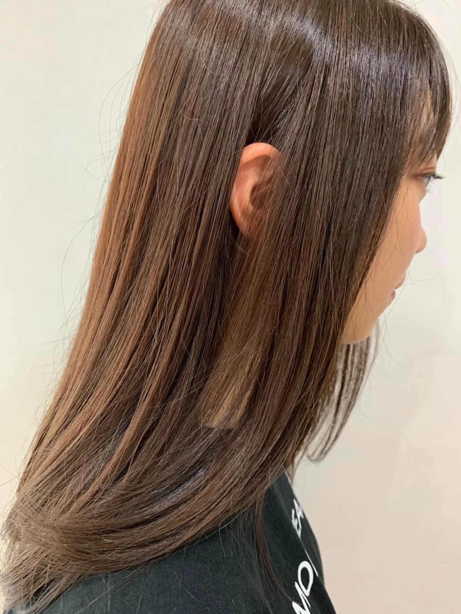 セミロング カラー 脱白髪染め美容師 竹内涼乃のヘアスタイル