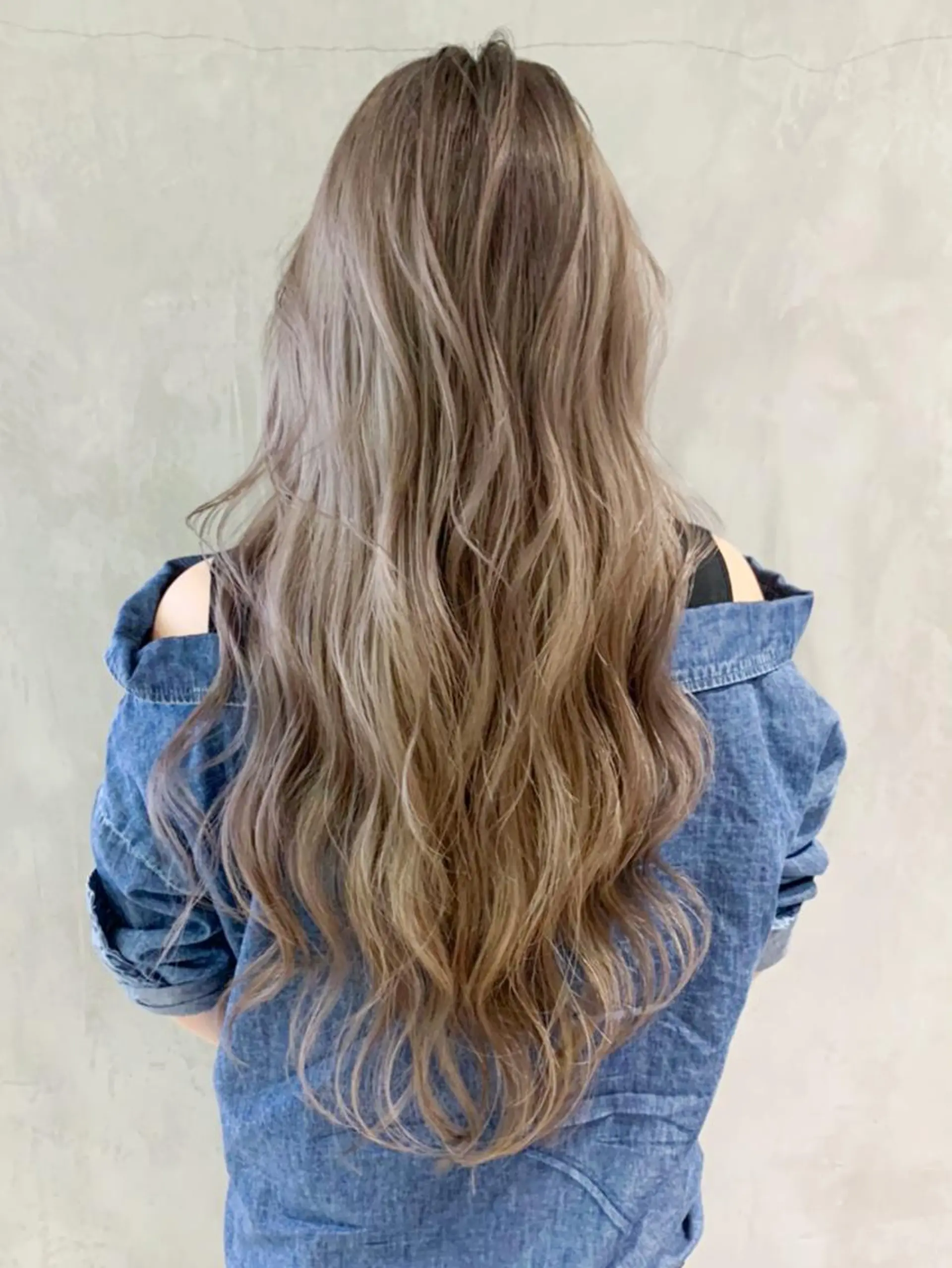 セミロング カラー パーマ ヘアアレンジ グレージュ ハイライトカラー ハイライト ITbyALBUM 浦和店のヘアスタイル