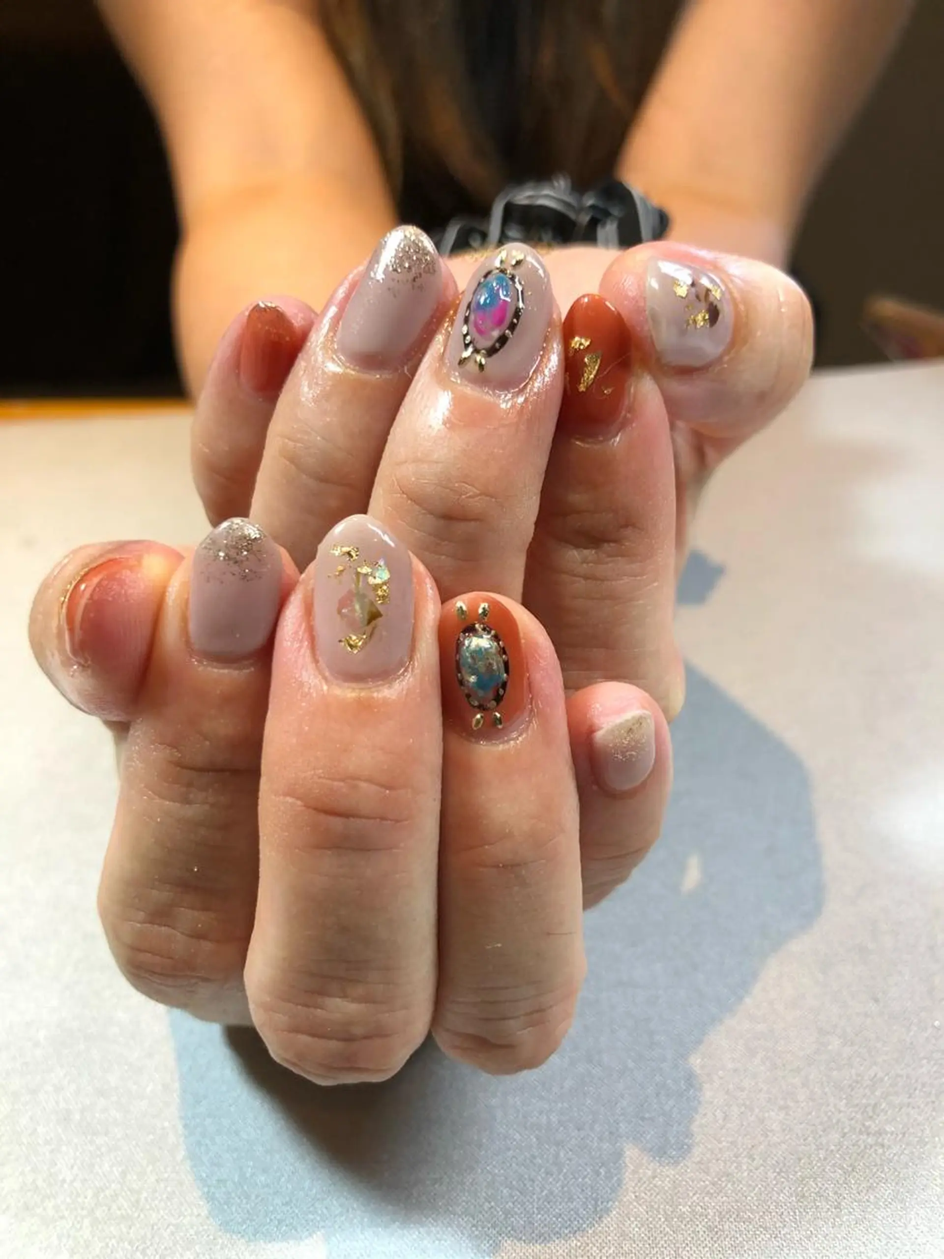 ネイル iiloo aromaworksのネイルデザイン