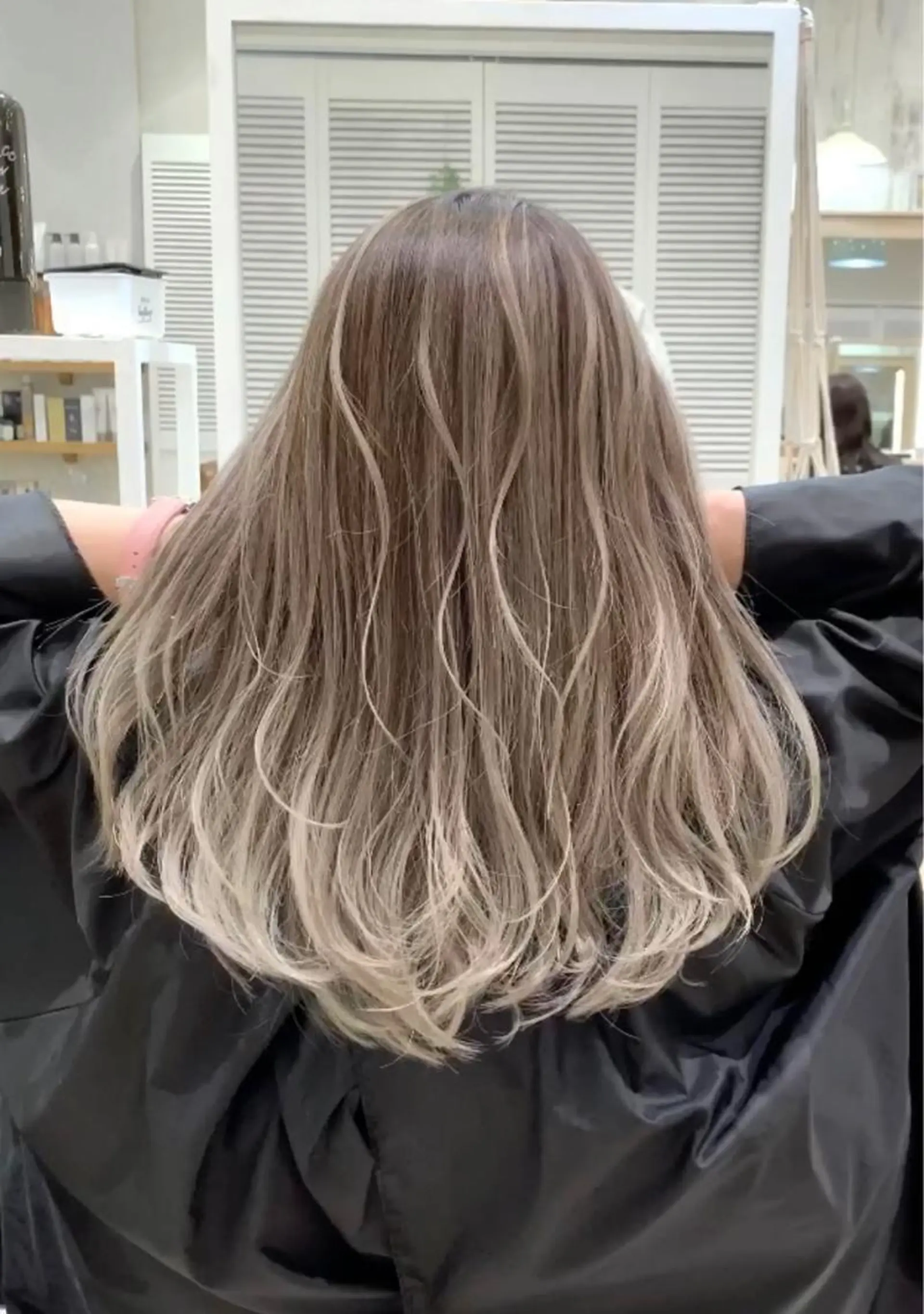 ロング カラー LUSTRE クロサワのヘアスタイル