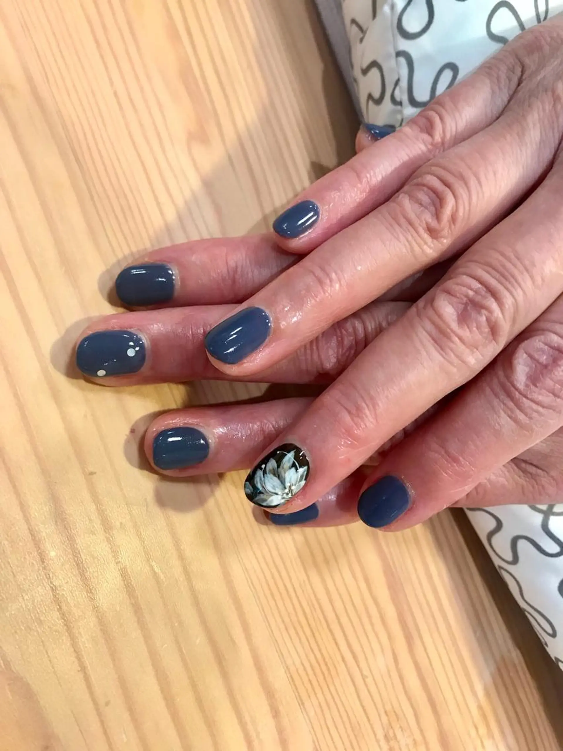 ネイル ハンドネイル 佐藤  悠子のネイルデザイン