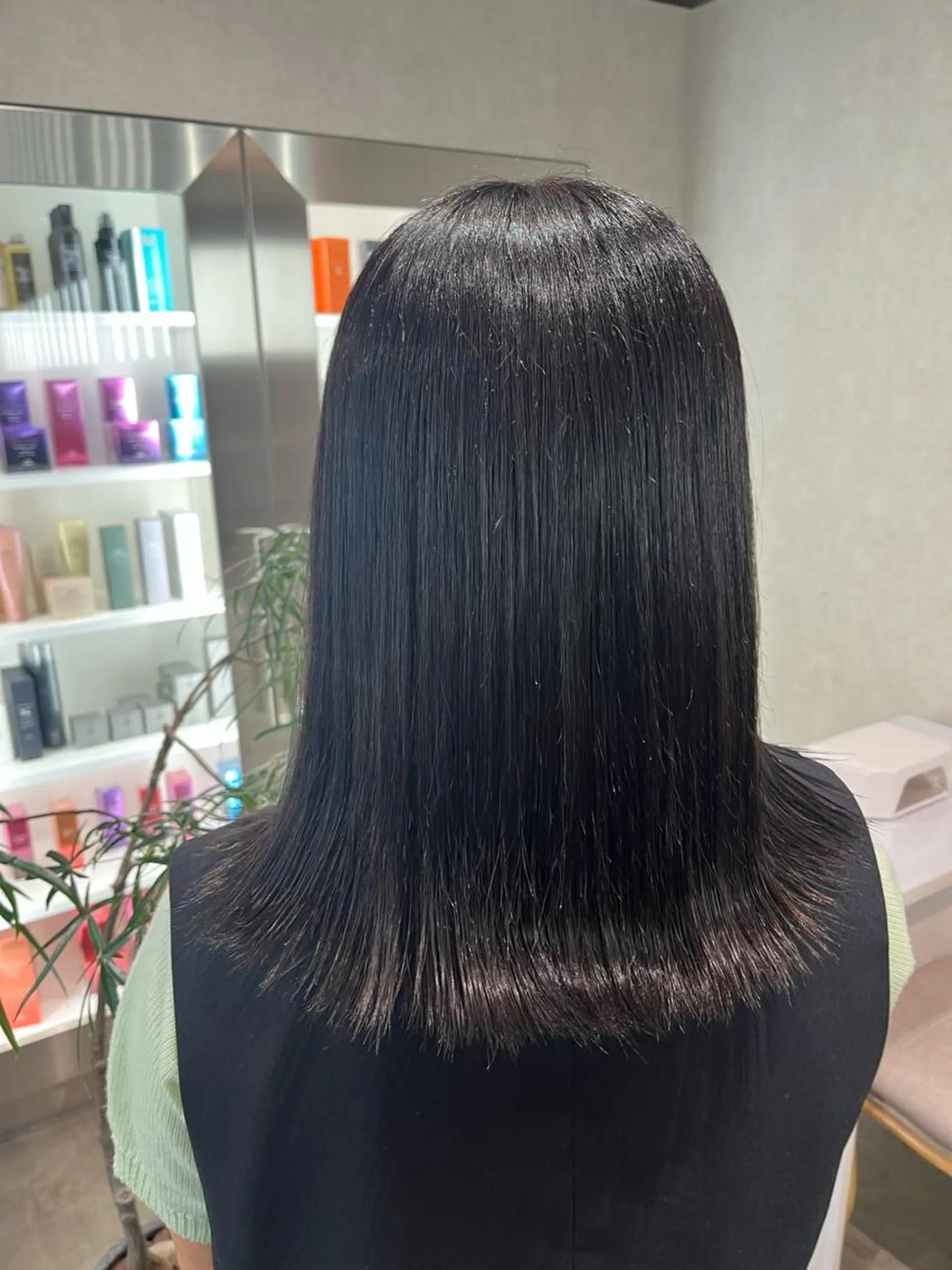 セミロング エクステ 顔周りカット 髪質改善 韓国風ヘア 外ハネヘア ヘアカラー 髪質改善&艶カラー/ ほんだあみ (♡)のヘアスタイル