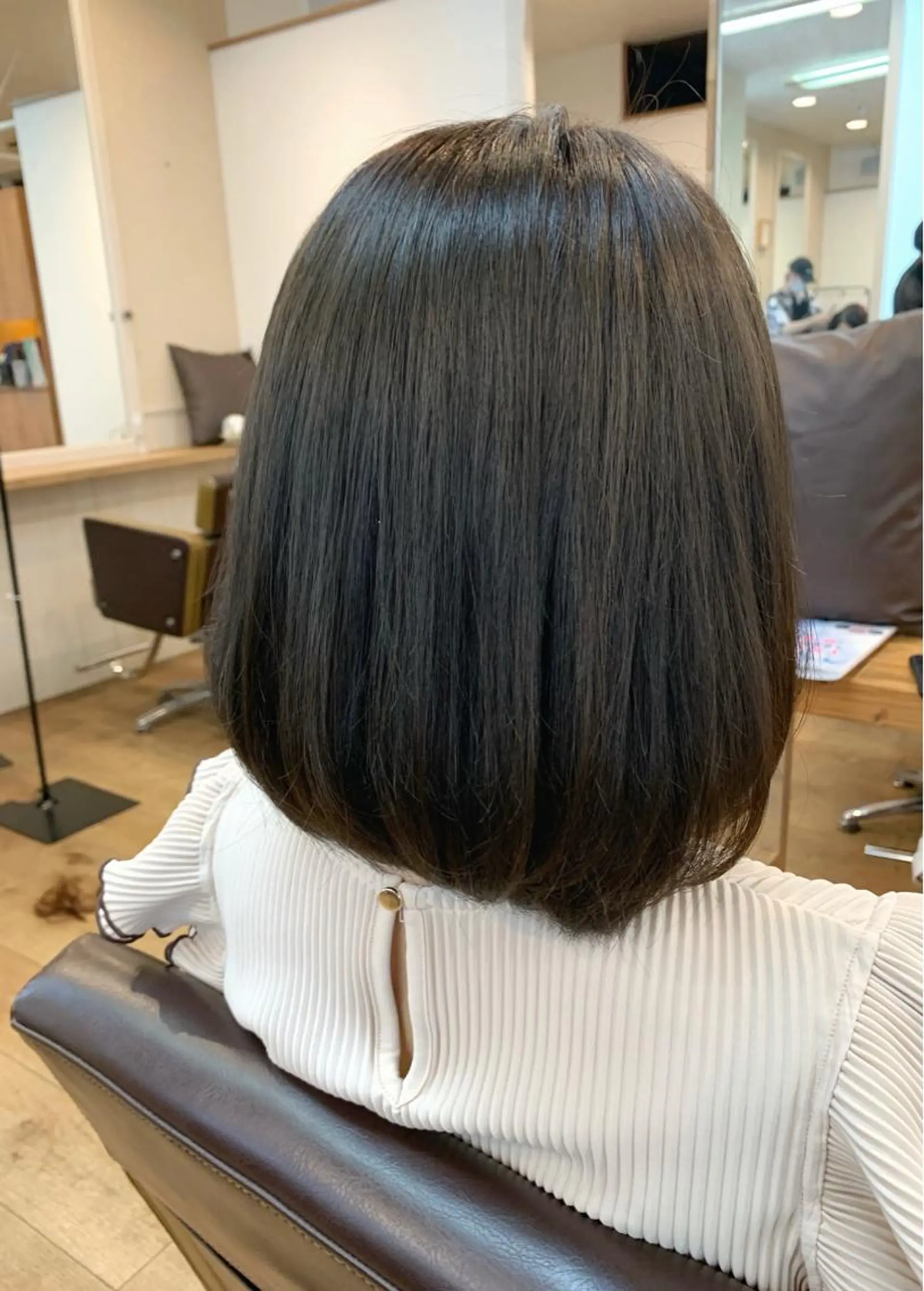 ショート カラー アッシュ オリーブアッシュ yuri🌼 NUMBER 天王寺のヘアスタイル