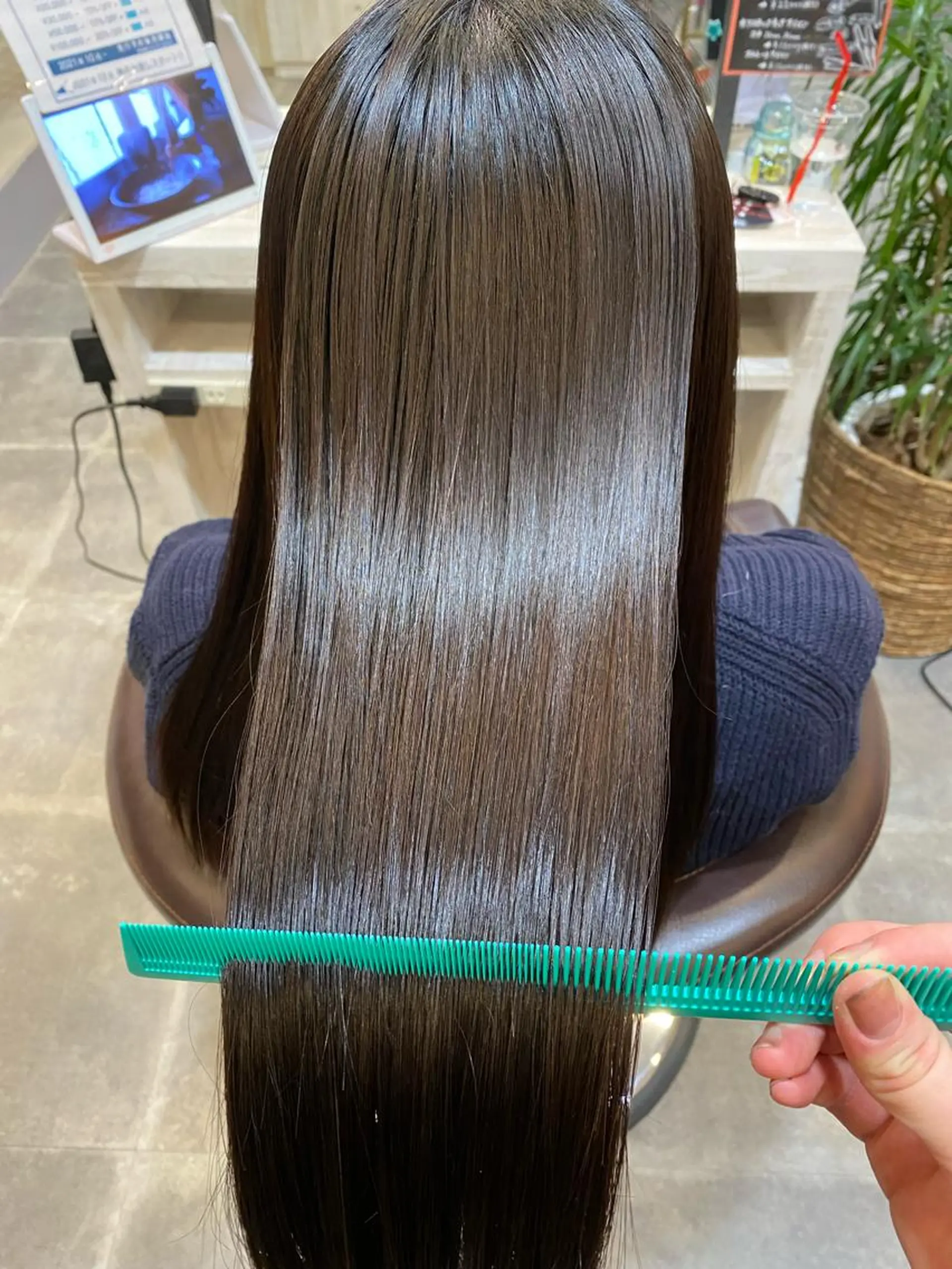 ロング ノンダメージ 🥑mikubanのヘアスタイル