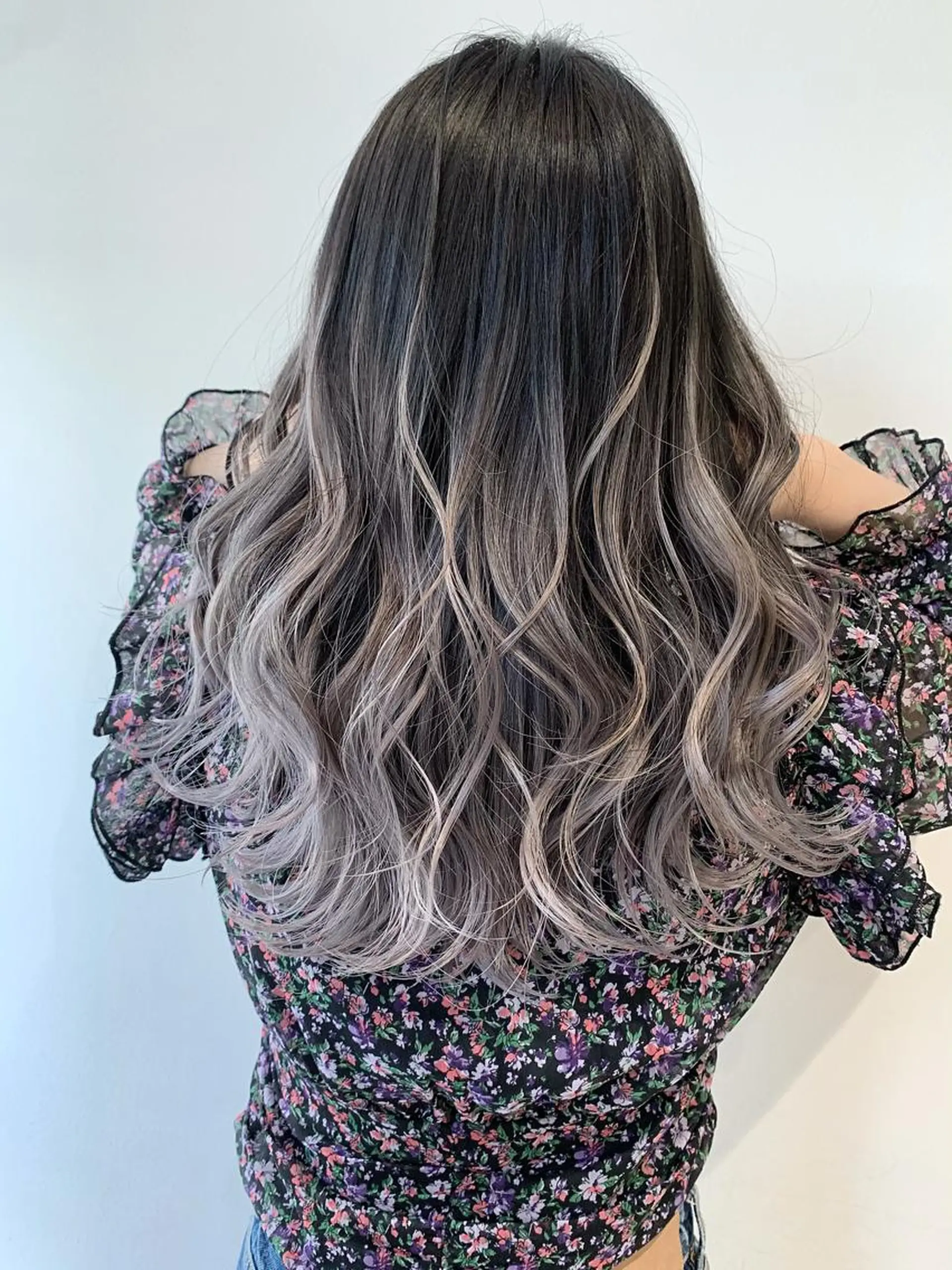 セミロング カラー パーマ ヘアアレンジ 【公式】amble luxe池袋東口🩷のヘアスタイル