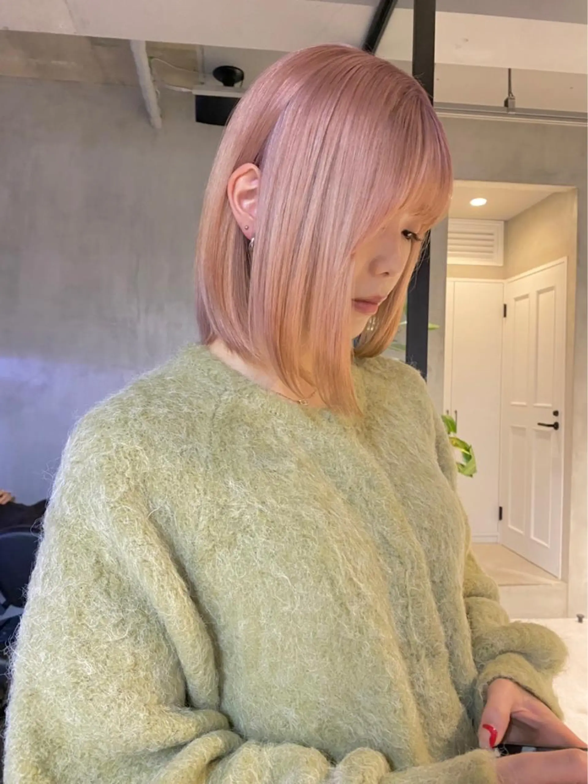 カラー ブリーチ 透明感カラー カット ヘアカラー トリートメント ボブ/ミディ/ロング 特化/芳野りんかのヘアスタイル