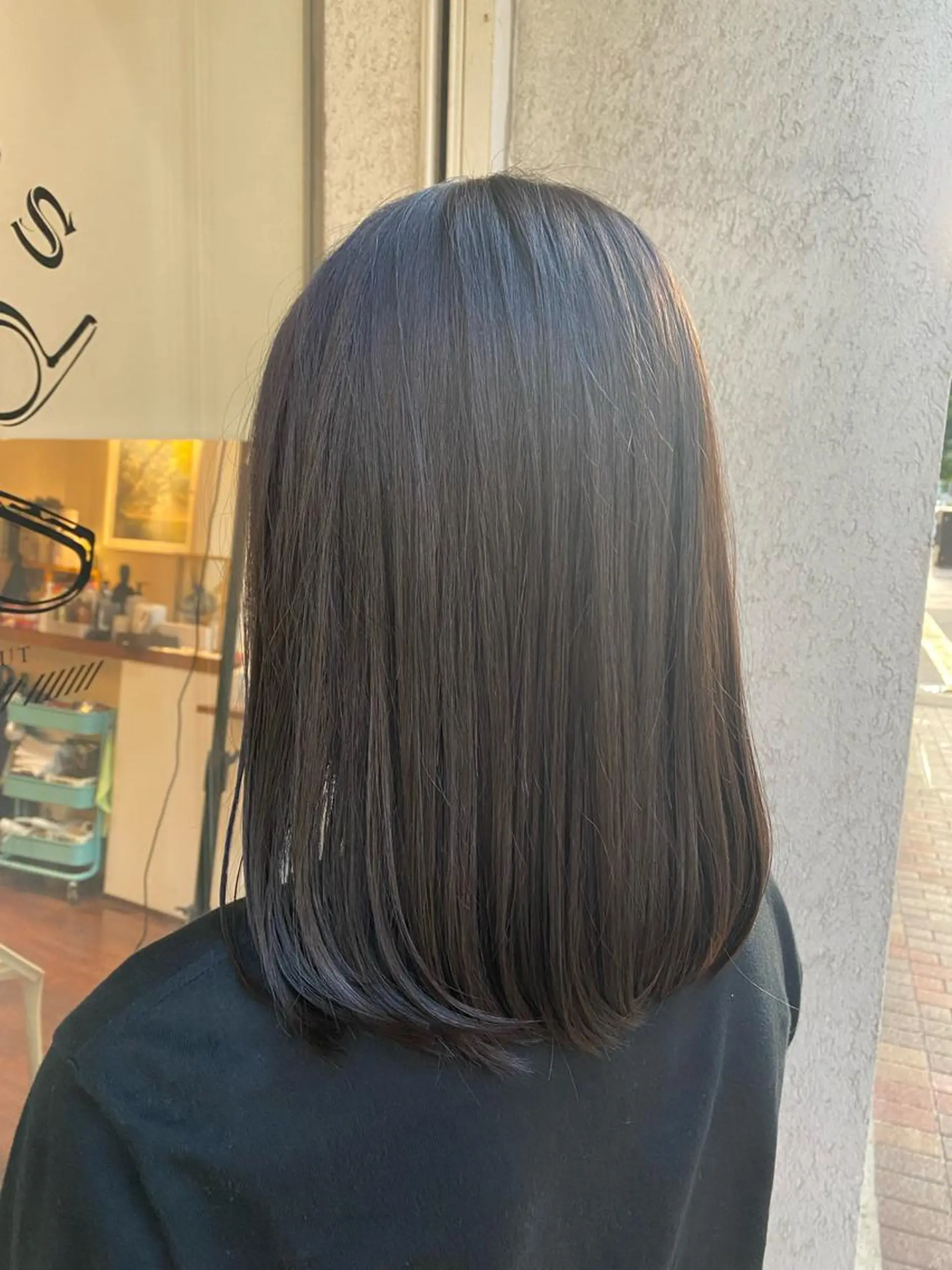 ミディアム カラー ヘアカラー トリートメント haru .のヘアスタイル