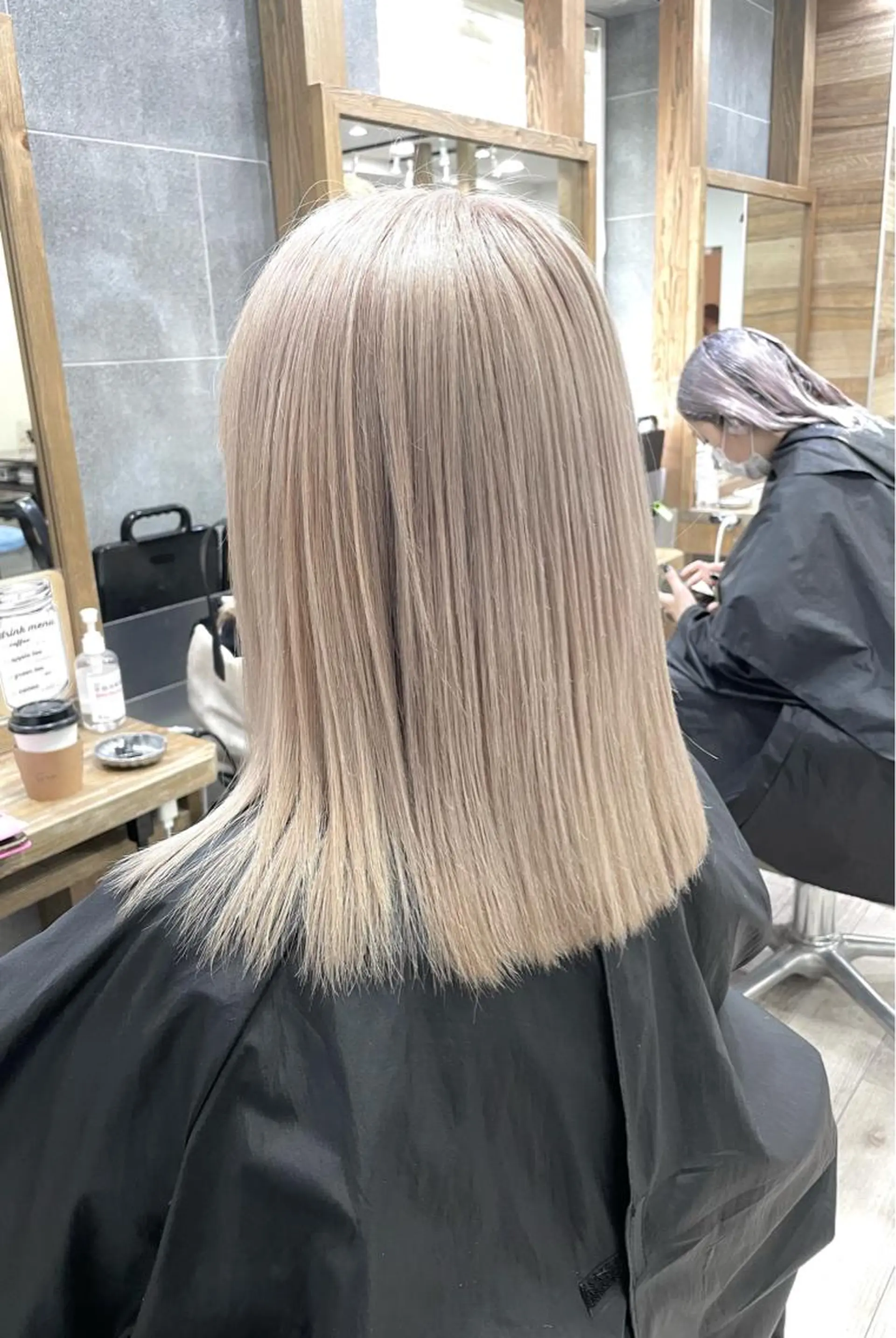 ミディアム カラー gisele所属・小山 一之のヘアスタイル