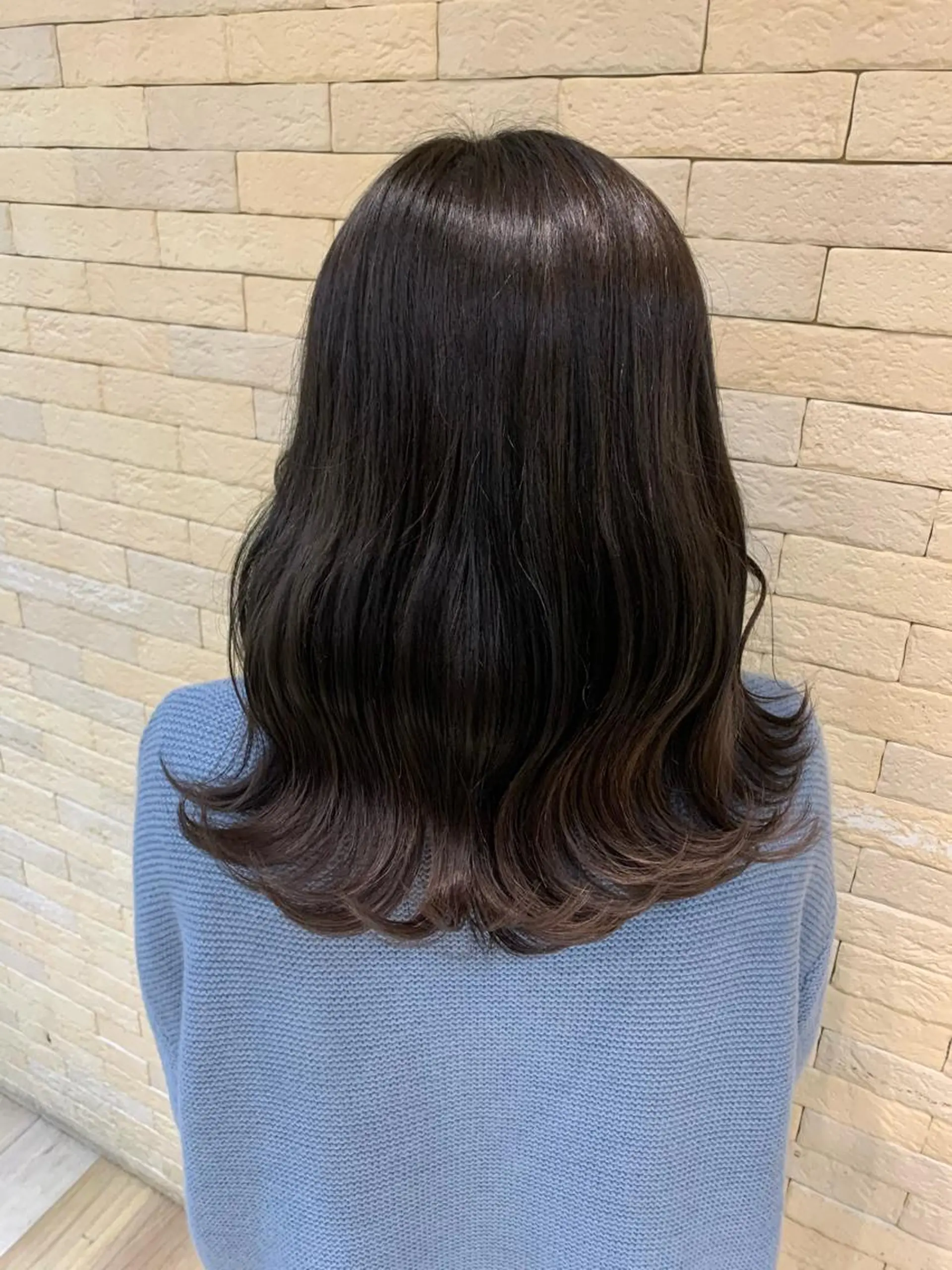 セミロング カラー ブリーチ グレージュ 艶髪レイヤー上田 紗也🇰🇷💗のヘアスタイル