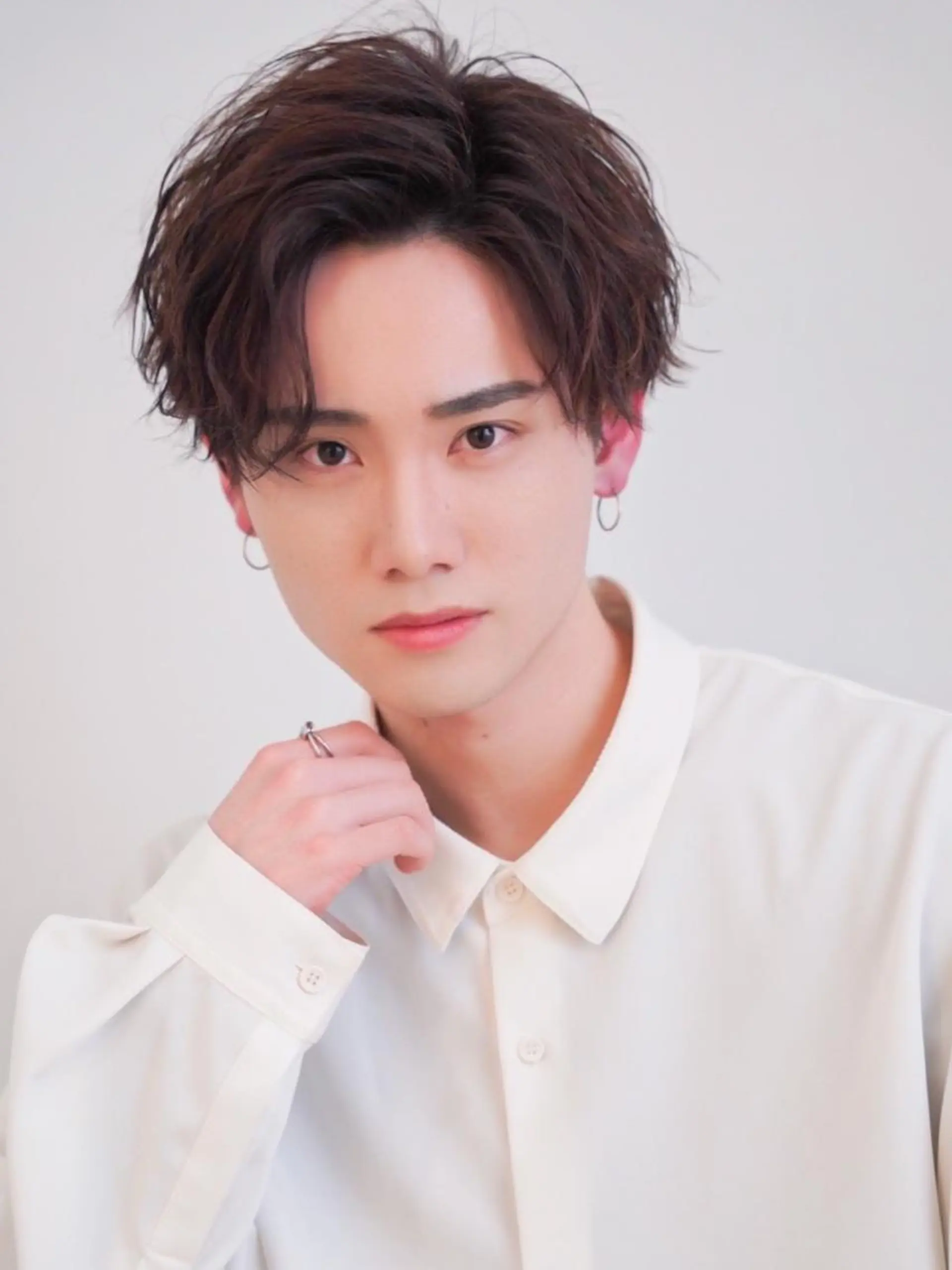 メンズ 透明感ブリーチ/ メンズパーマのヘアスタイル