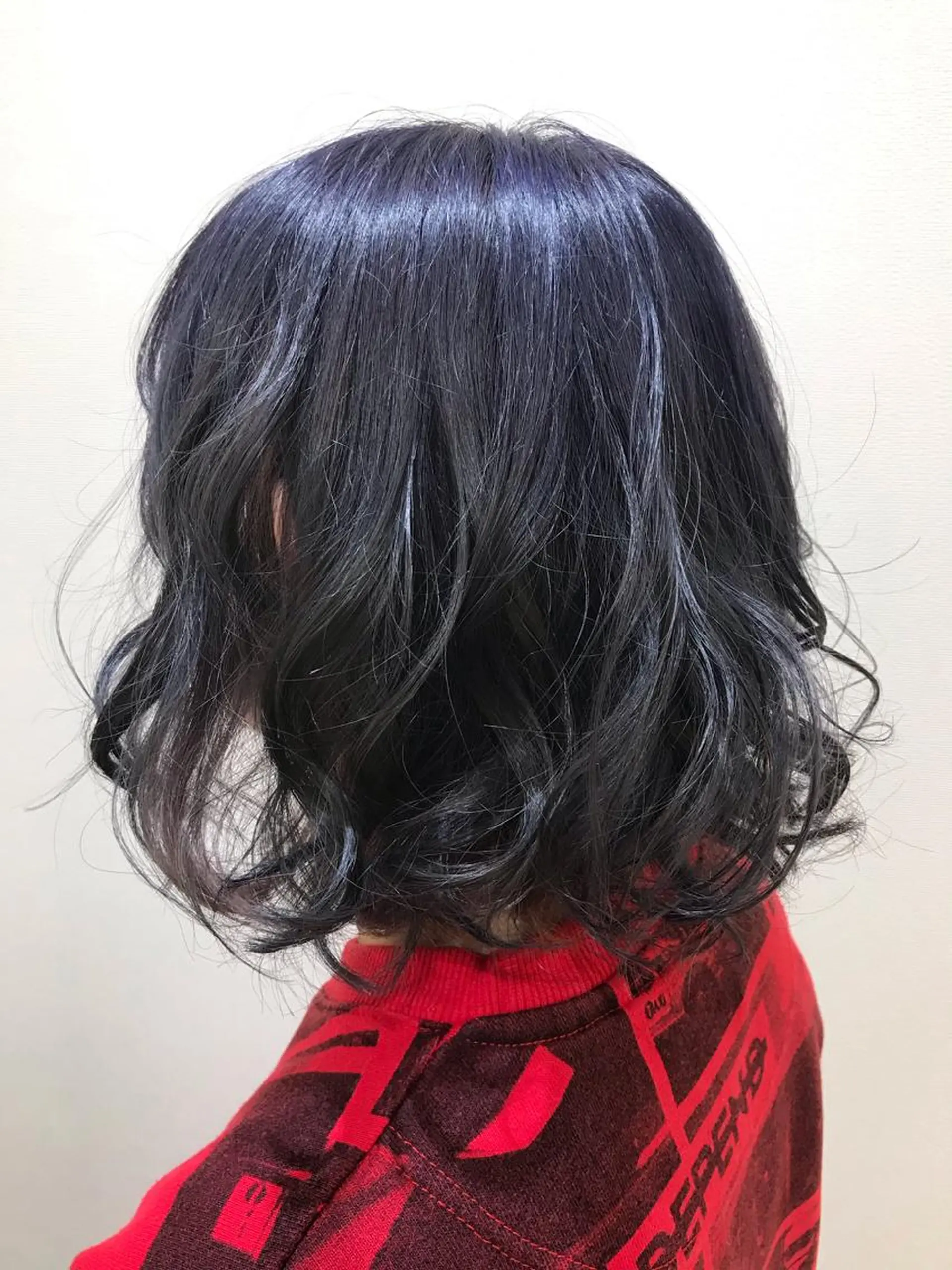 ミディアム カラー ネイビーカラー 清藤 綾のヘアスタイル