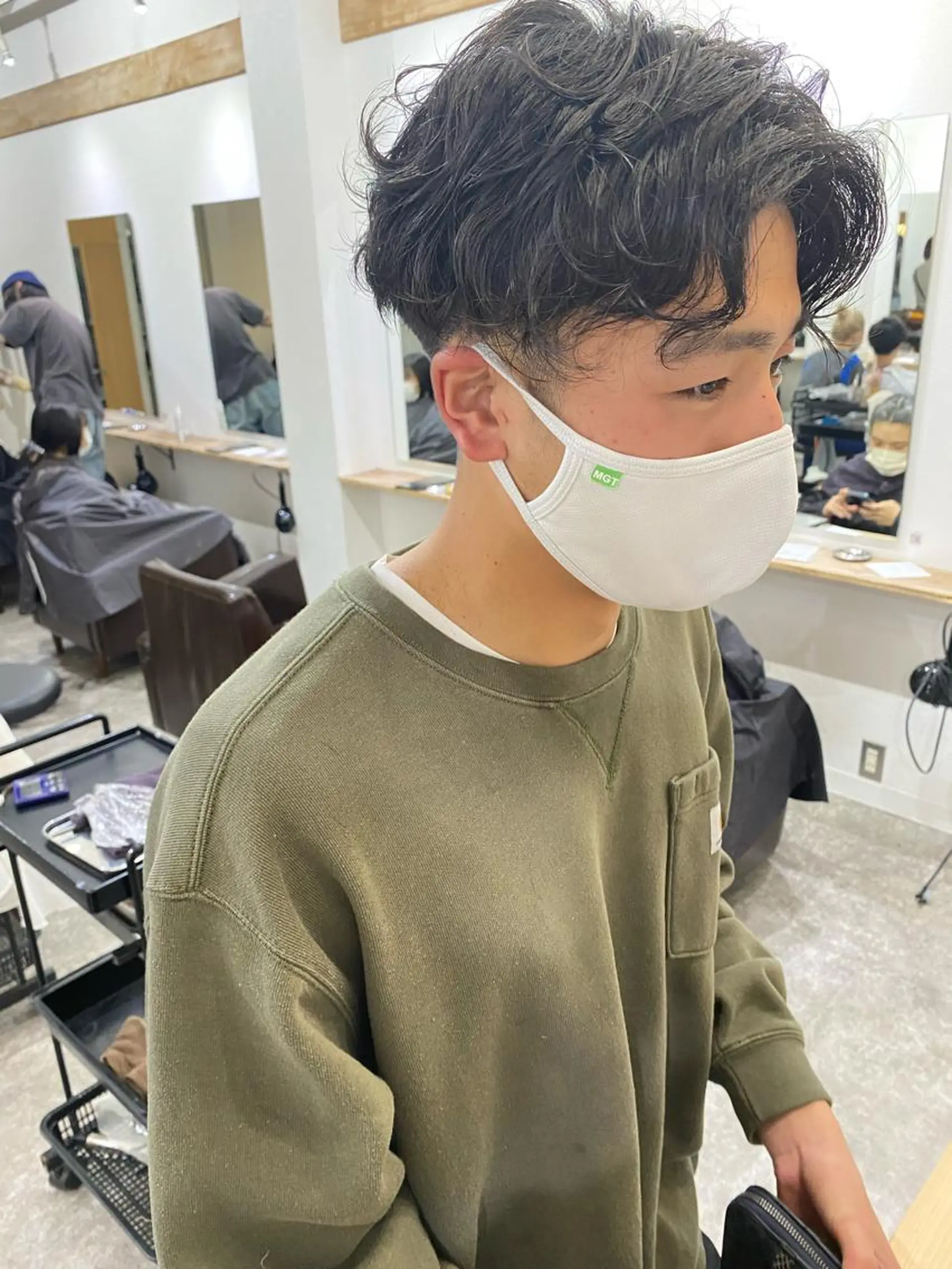 ショート パーマ メンズ メンズパーマ 刈り上げ ニュアンスパーマ 森貴裕/ベージュ/ パーマ/オリーブのヘアスタイル