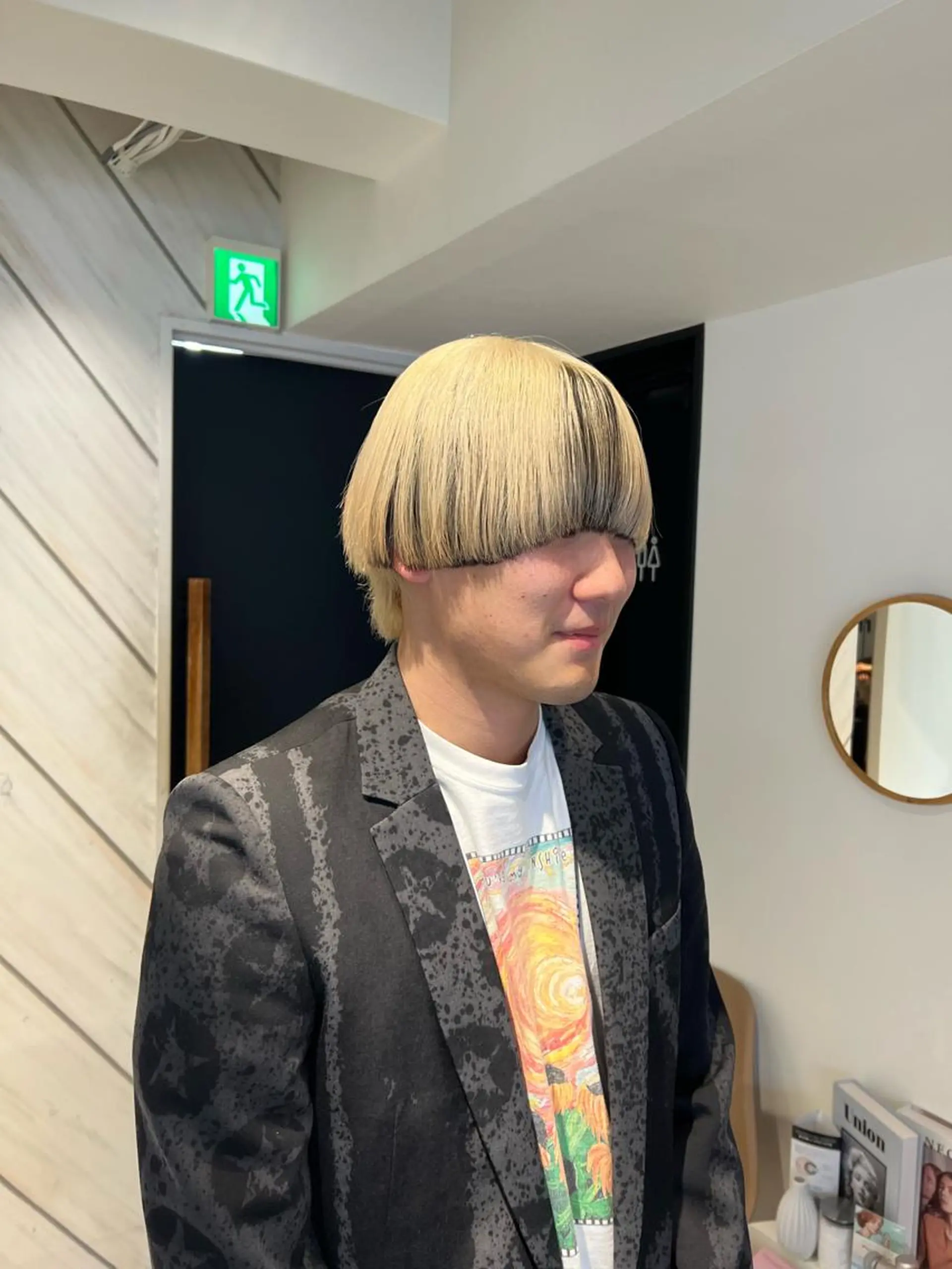 ミディアム デザイン🥇複雑履歴 ハイトーン特化のヘアスタイル