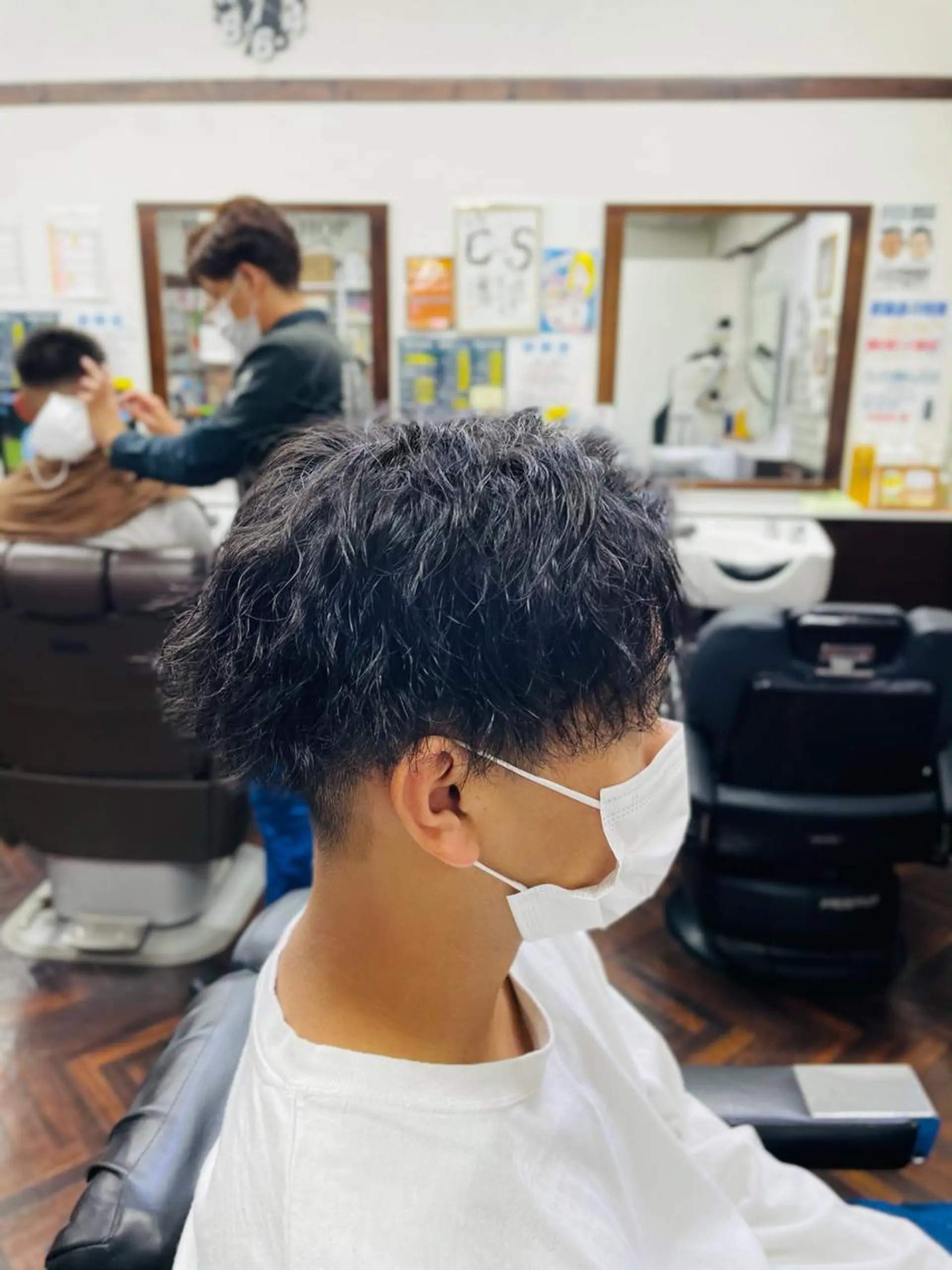 ミディアム ミディアムパーマ Cam's豊見城店所属・無料‼︎メンズ限定 URASAKIのヘアスタイル