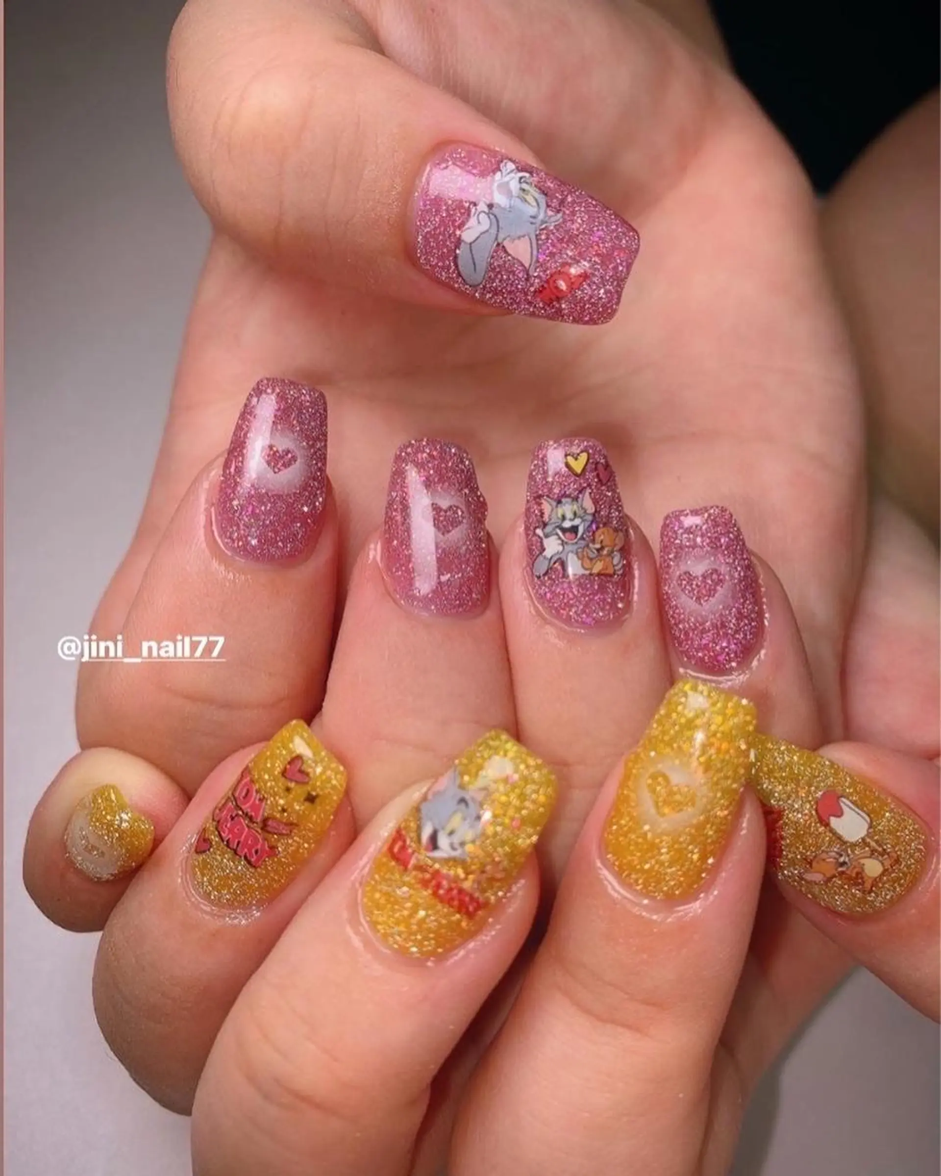 ネイル JINI NAIL所属・ジニ ネイルのネイルデザイン