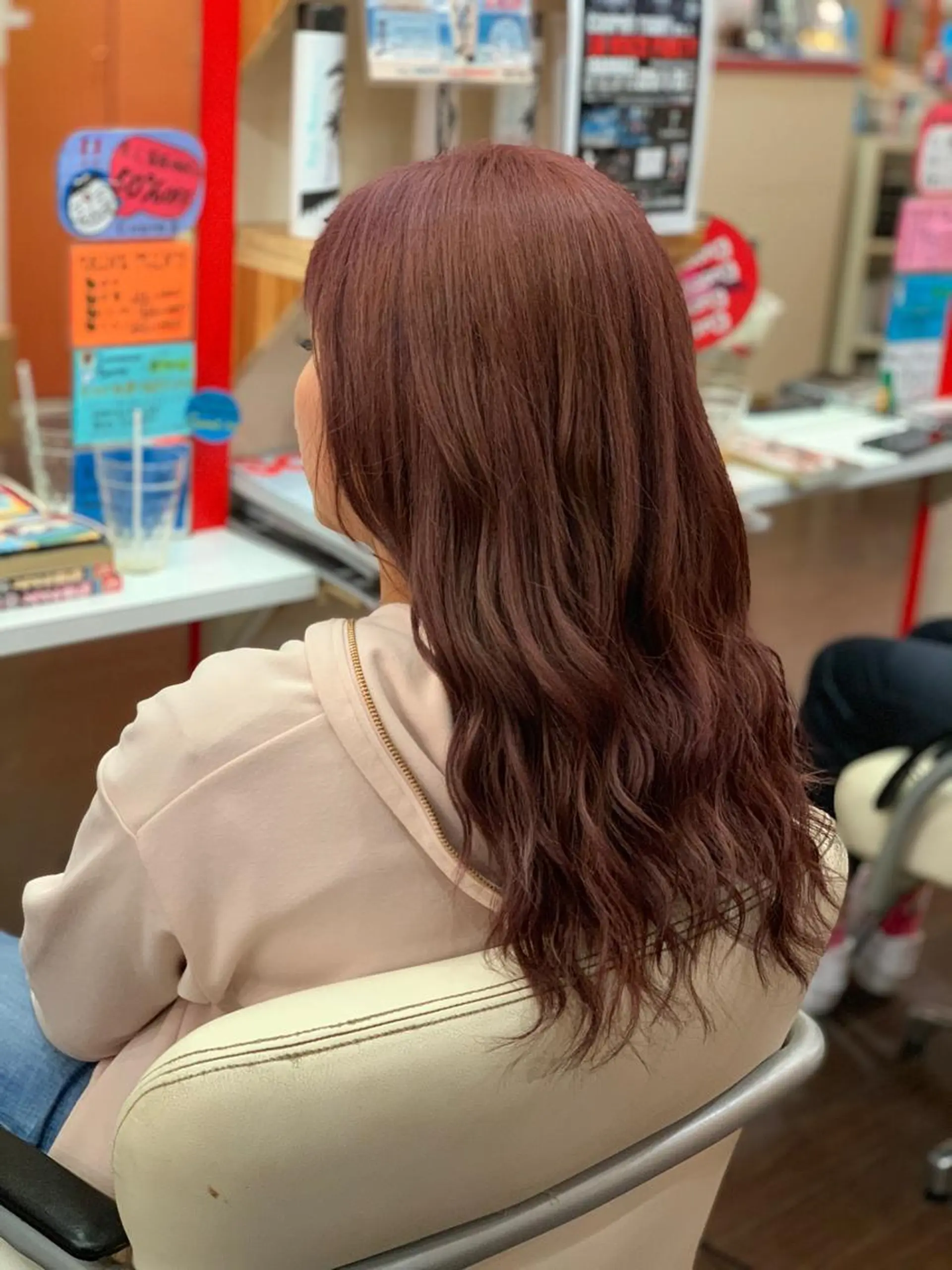 ロング カラー ヘアカラー トリートメント たけい ゆうきのヘアスタイル