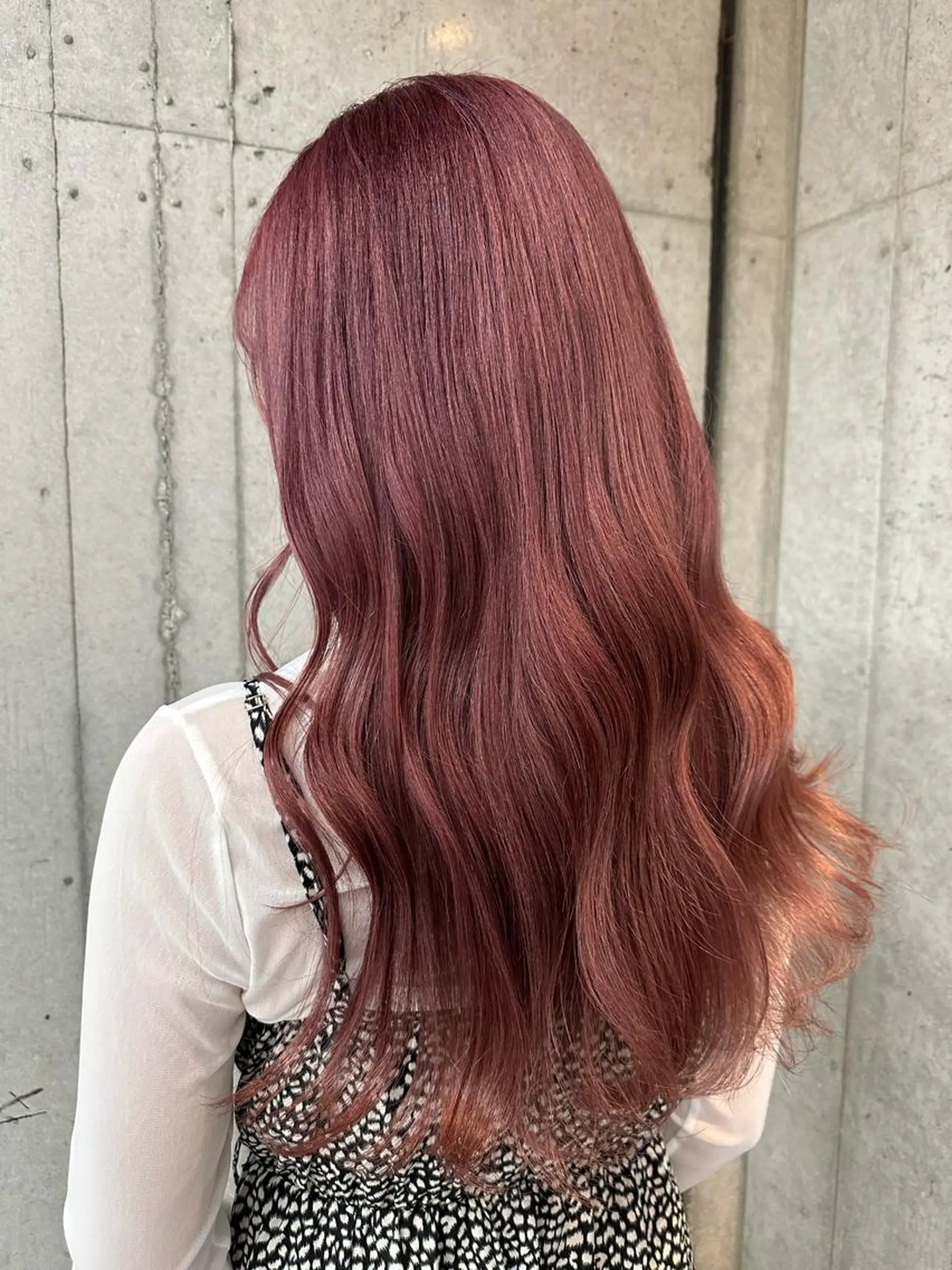 ロング ヘアアレンジ ヘアカラー 女性に人気♪ はやしほのかのヘアスタイル