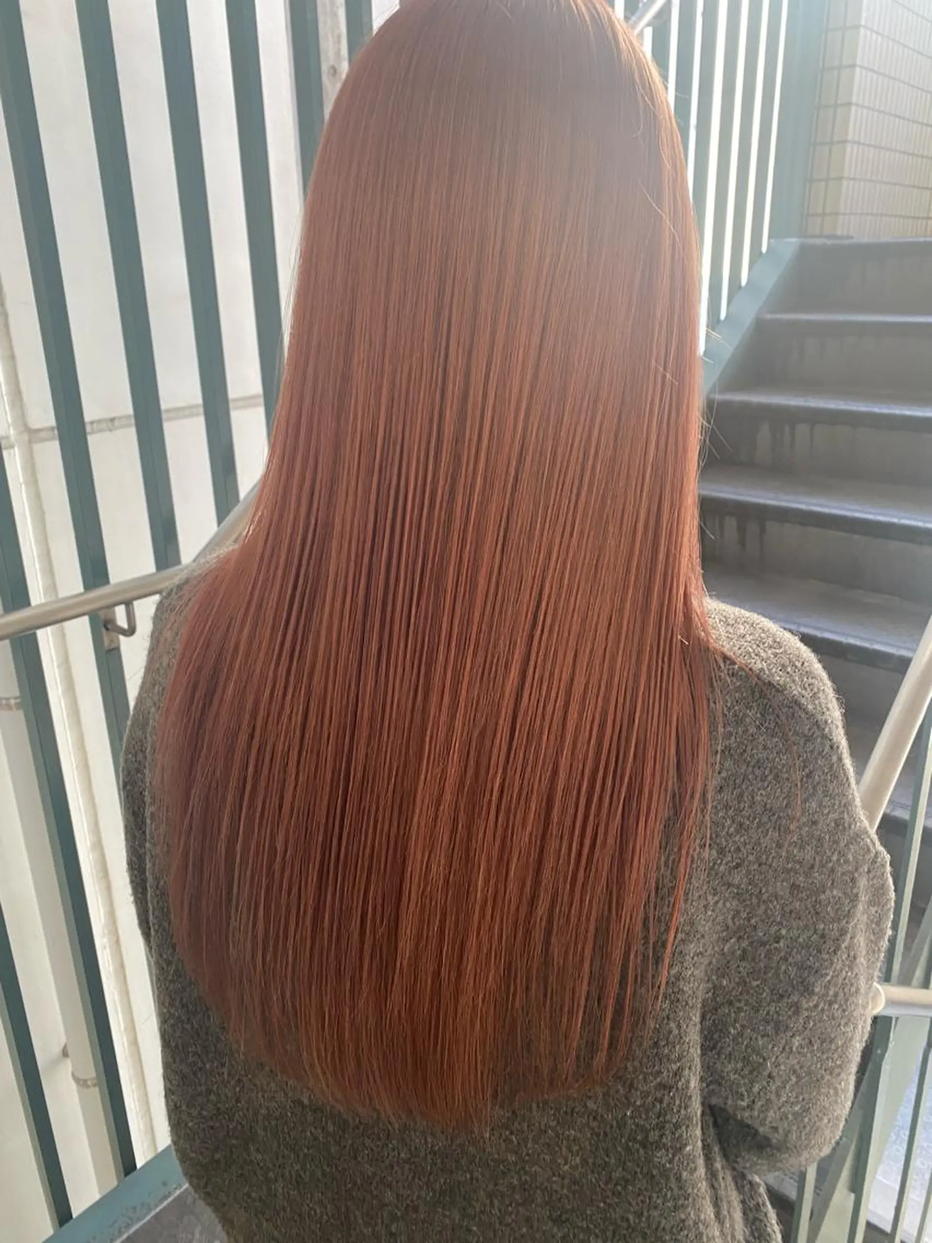 ロング カラー ヘアカラー 韓国🇰🇷レイヤー 映える顔周り🩷のヘアスタイル