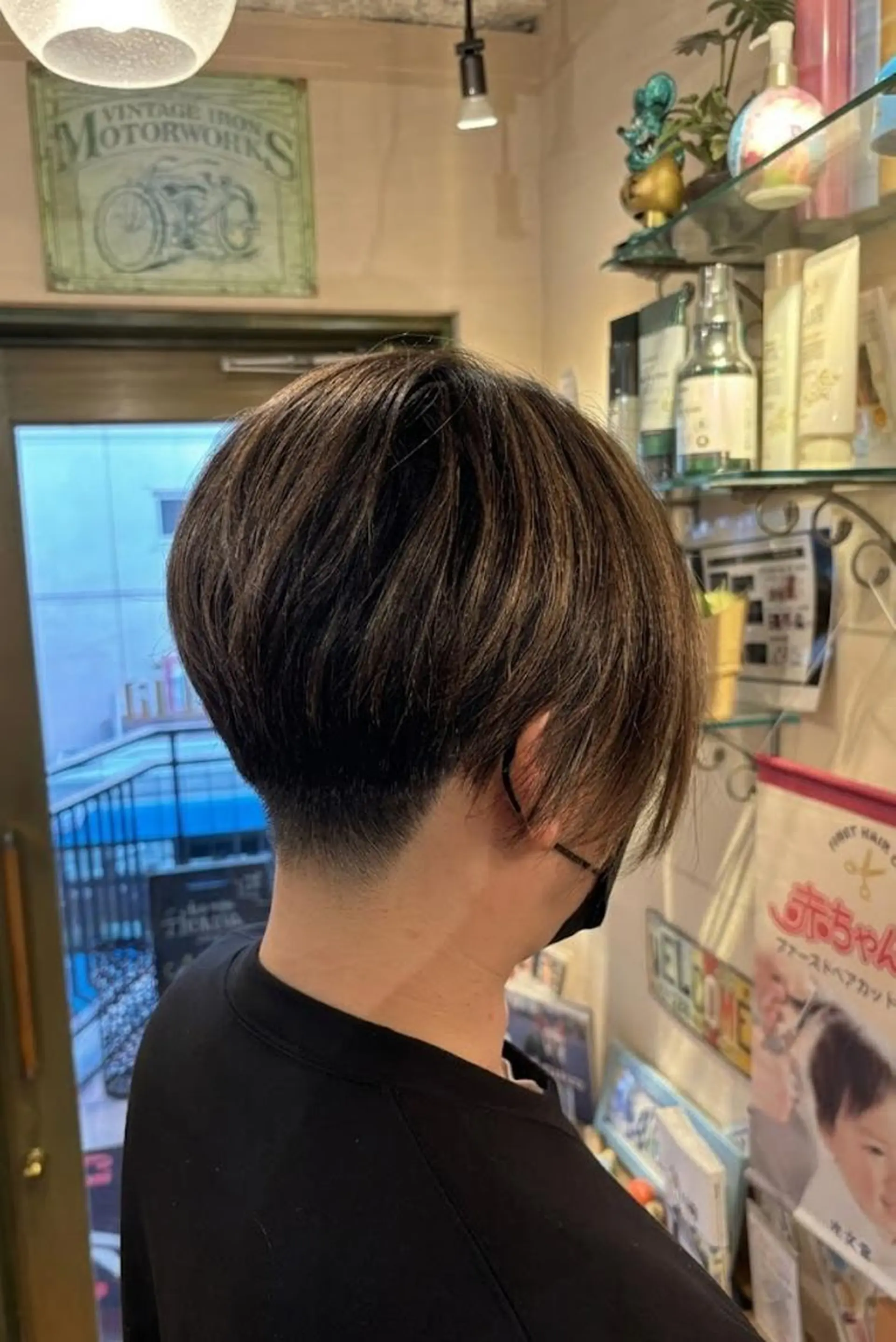 ショート アッシュ アッシュブラウン ショートヘア カット トリートメント ヘッドスパ flencia 丸 和博｜カットのヘアスタイル