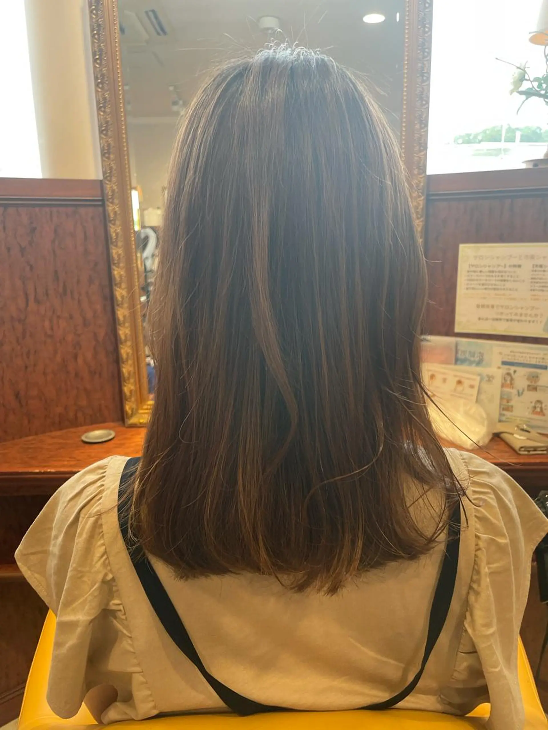 カラー 菅原 智恵のヘアスタイル