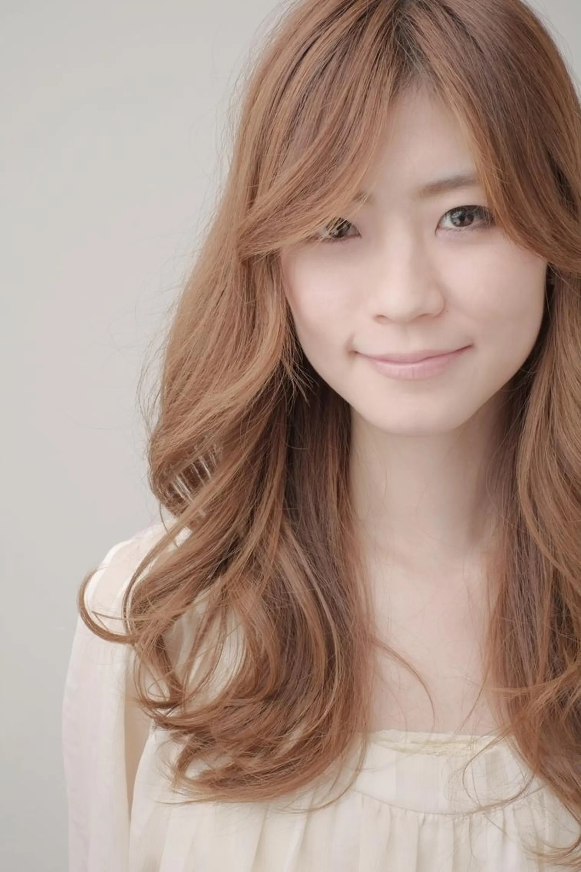 セミロング カラー パーマ カット ヘアカラー パーマ トリートメント ヘアサロン&脱毛 BACKSTAGE栄のヘアスタイル