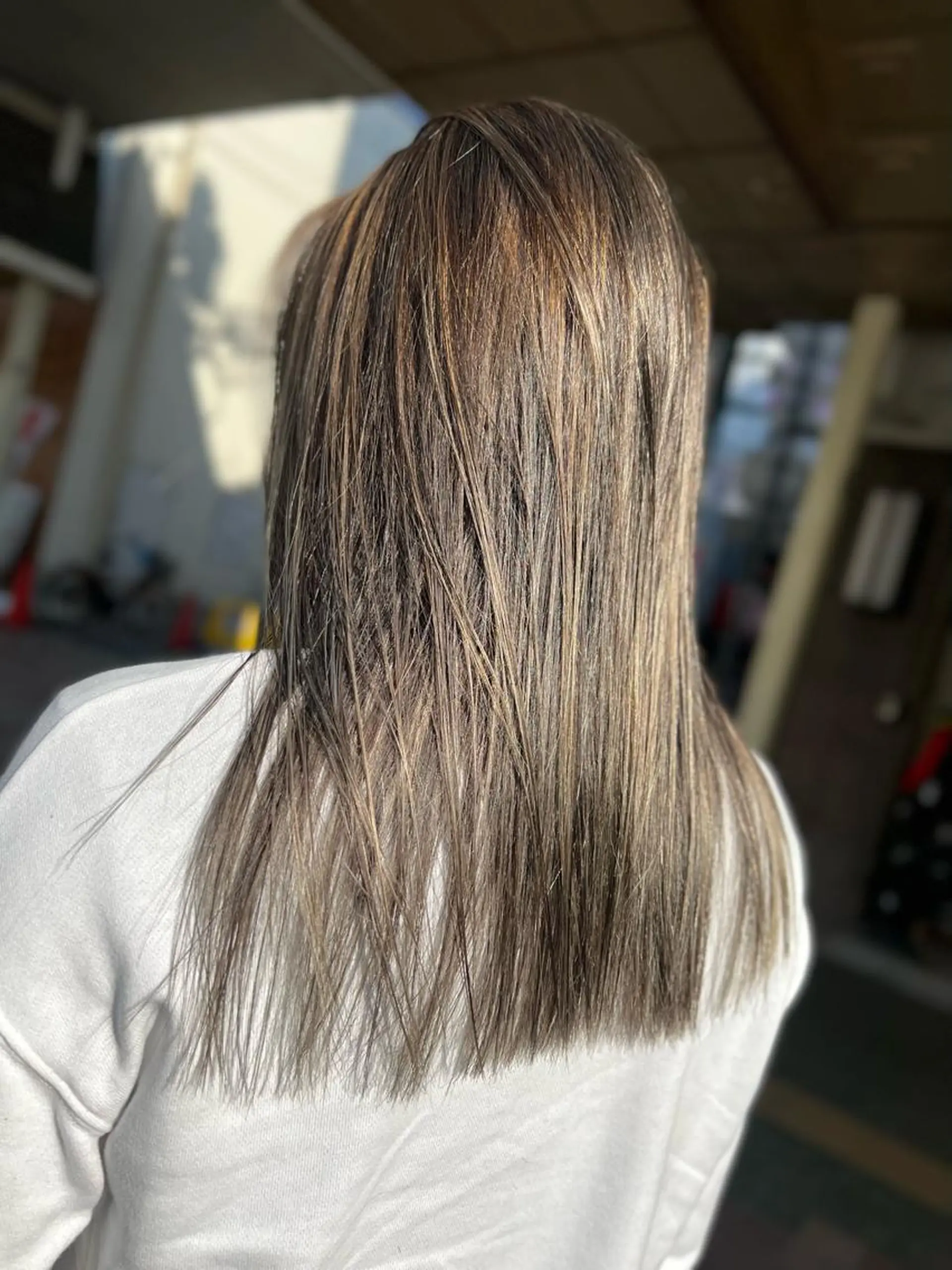 ロング カラー ブリーチ ケアブリーチ ハイライトカラー ハイトーンカラー インナーカラー トリートメント ladix hair design所属・【透明感.艶髪】 中原史雄のヘアスタイル