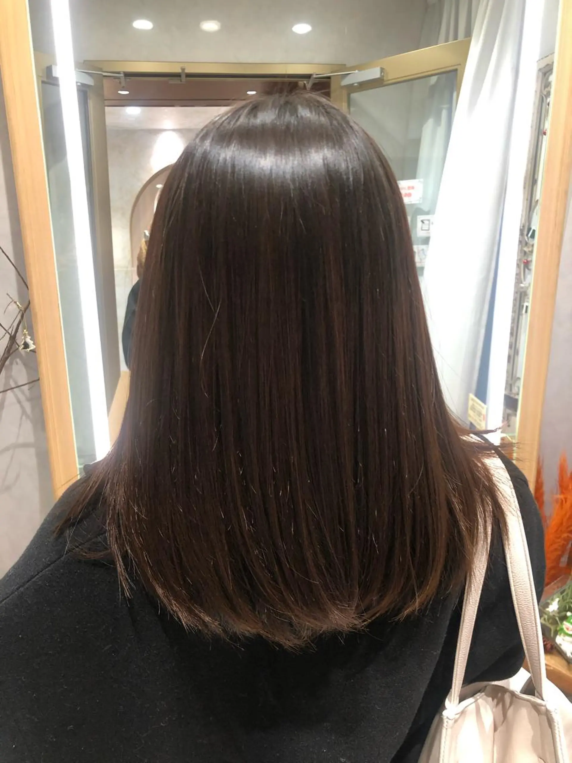 ミディアム La fith hair rond 立川店所属・kyosuke 透明感カラーのヘアスタイル